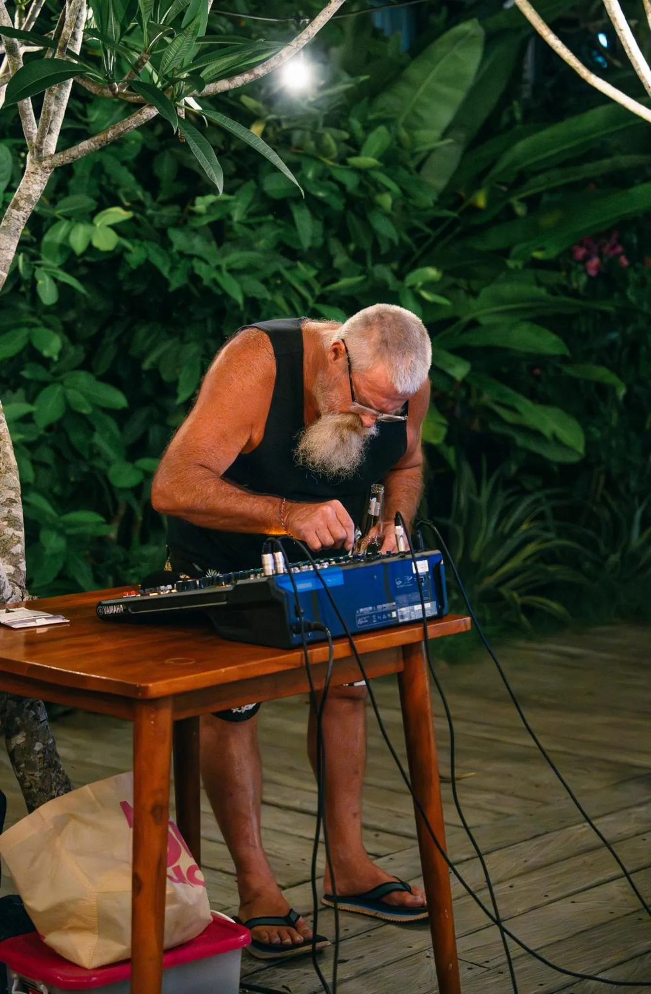 Evening entertainment in Kala Surf Camp