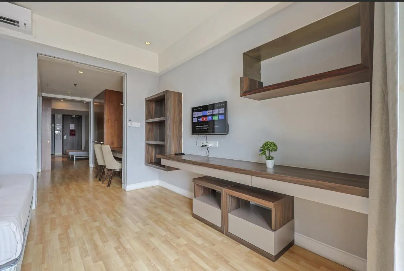 Greystone D' Majestic Place