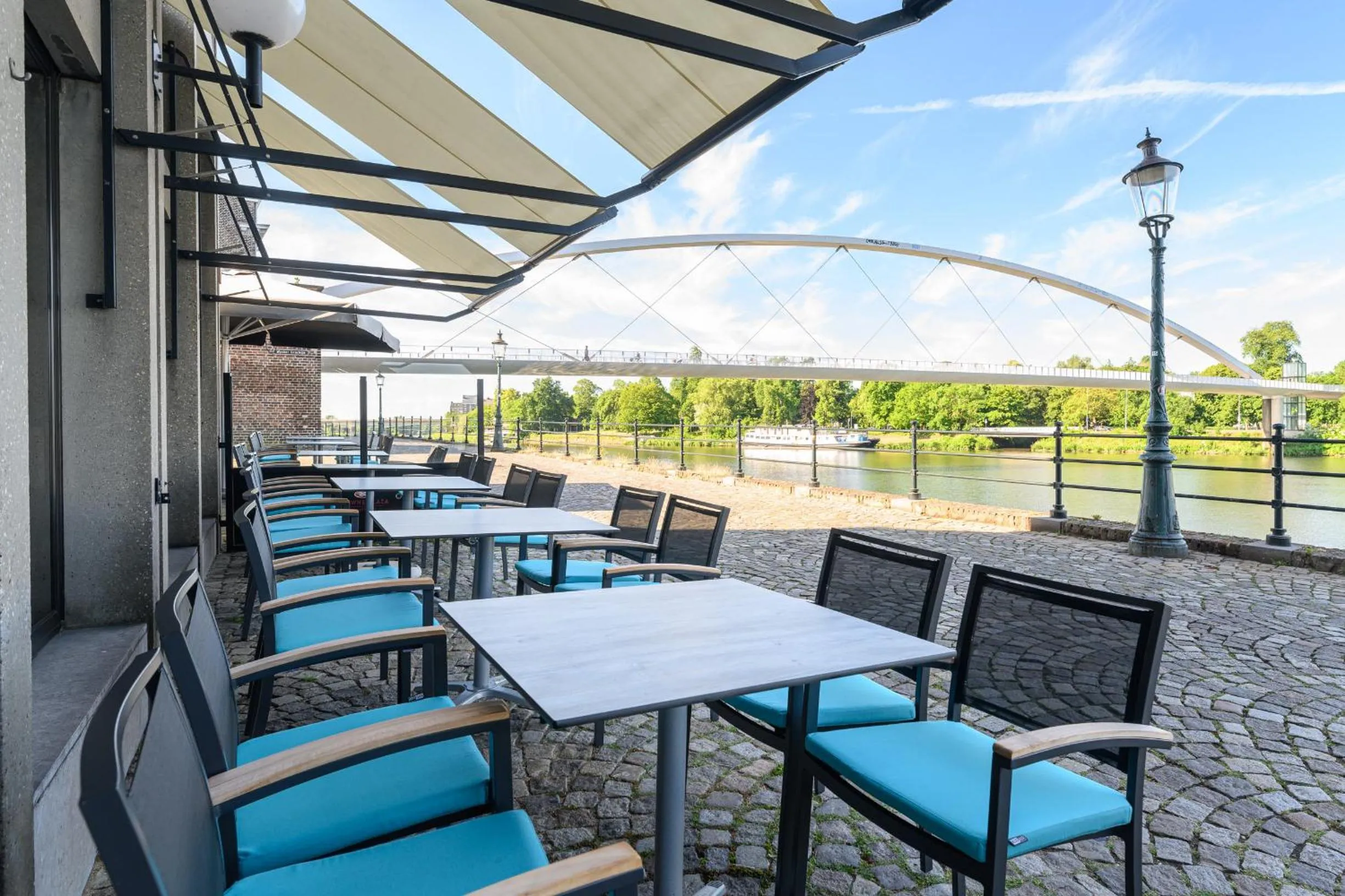 Restaurant/places to eat in Crowne Plaza Maastricht by IHG