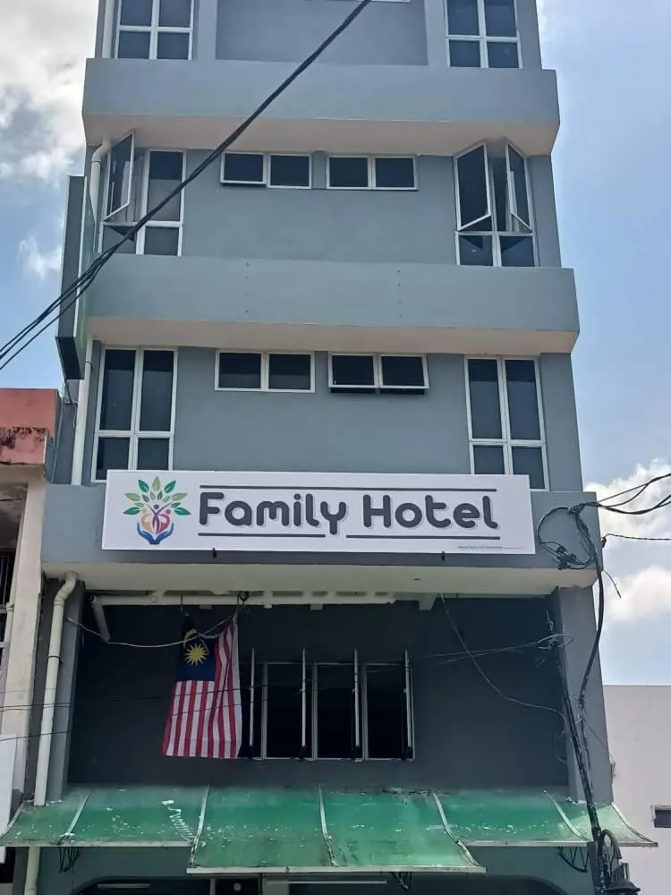 FAMILY HOTEL