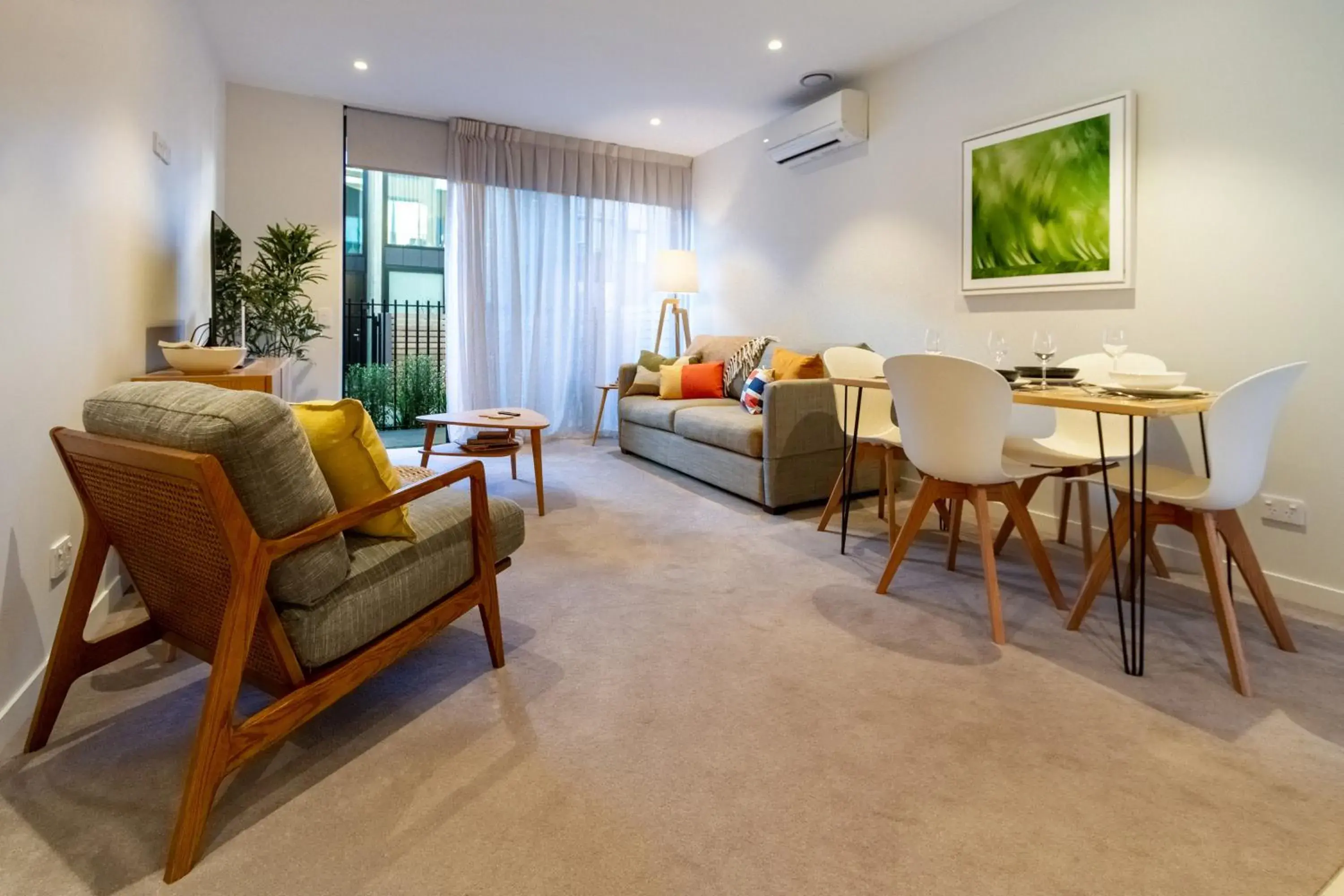 One-Bedroom Apartment in Latimer Square 1 bed 1 bath - Single Level One-Bedroom Apartment in Latimer Square 1 bed 1 bath - Single Level