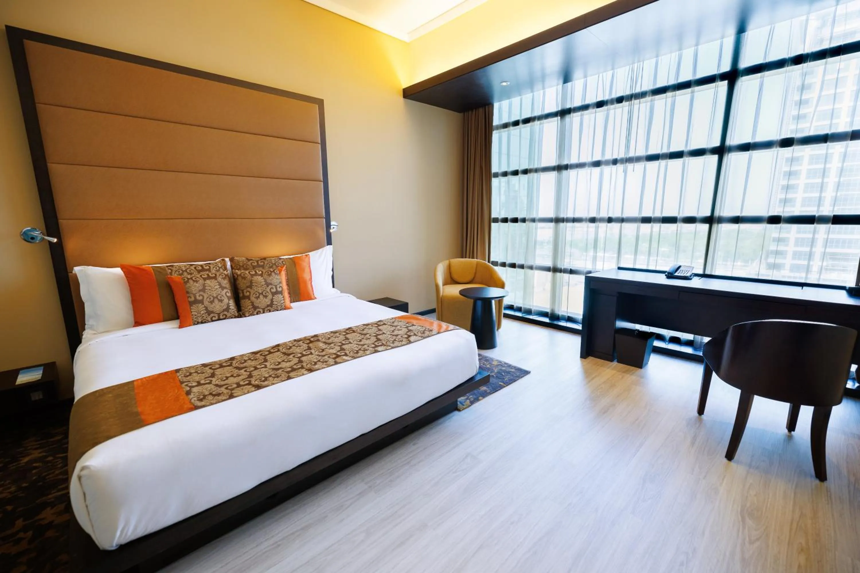 Bedroom, Bed in Southern Sun Abu Dhabi