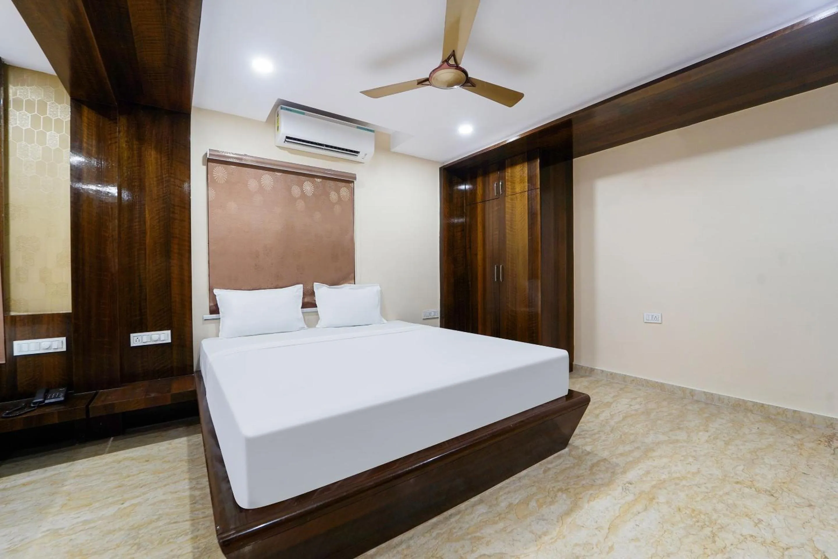 Bathroom in GM Hotel