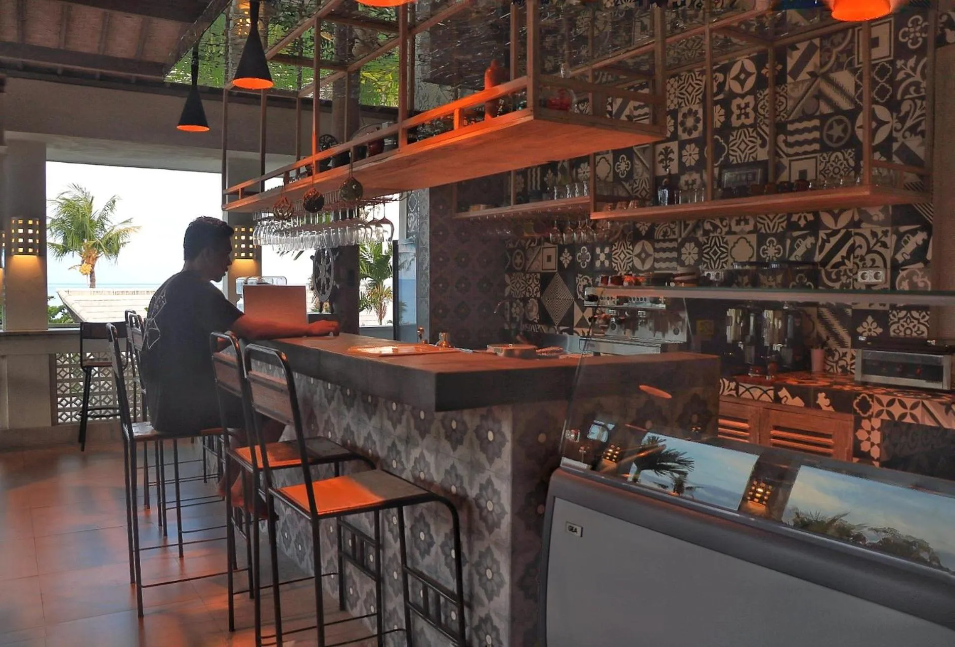 Restaurant/places to eat in Dhauteya Villa