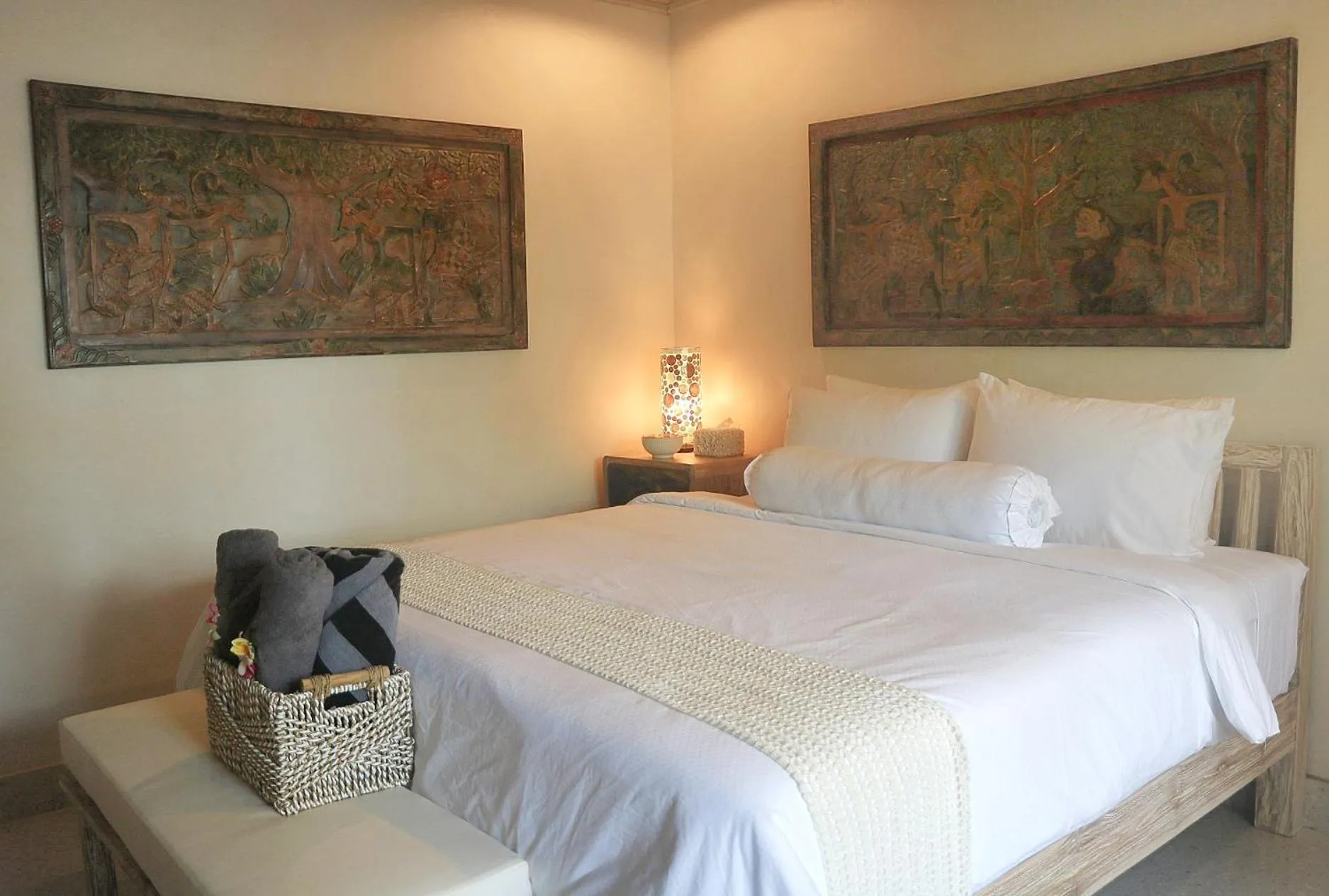 Bedroom, Bed in Dhauteya Villa