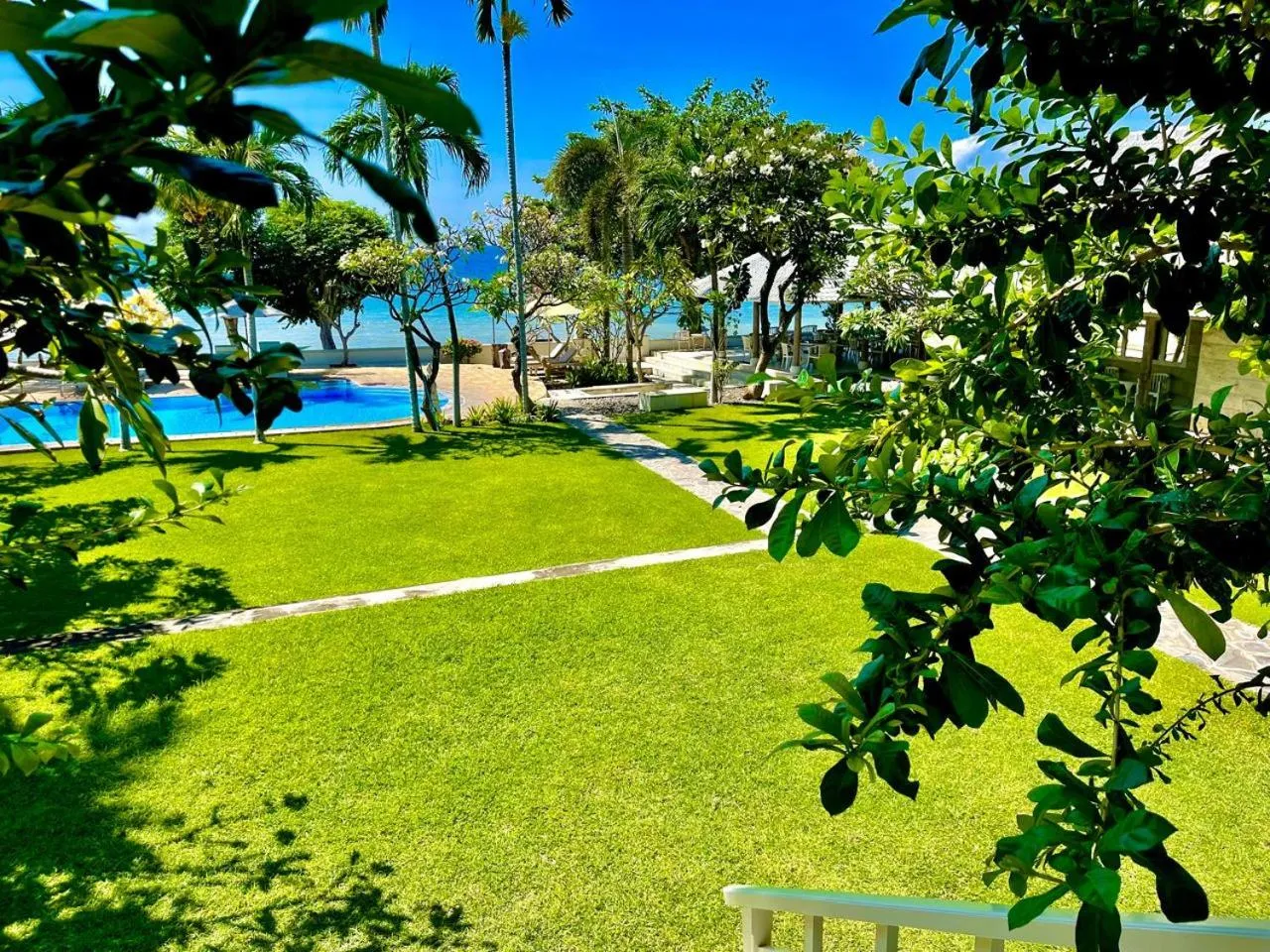 Garden view in Dhauteya Villa