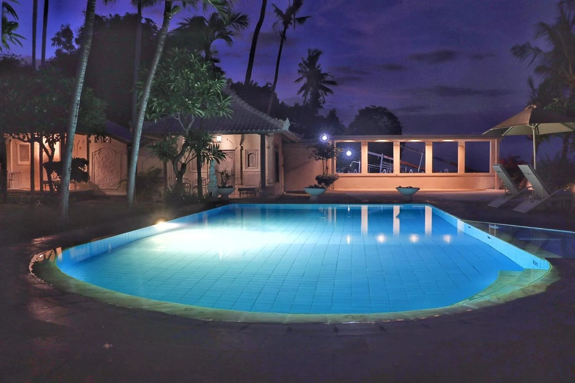 Night in Dhauteya Villa