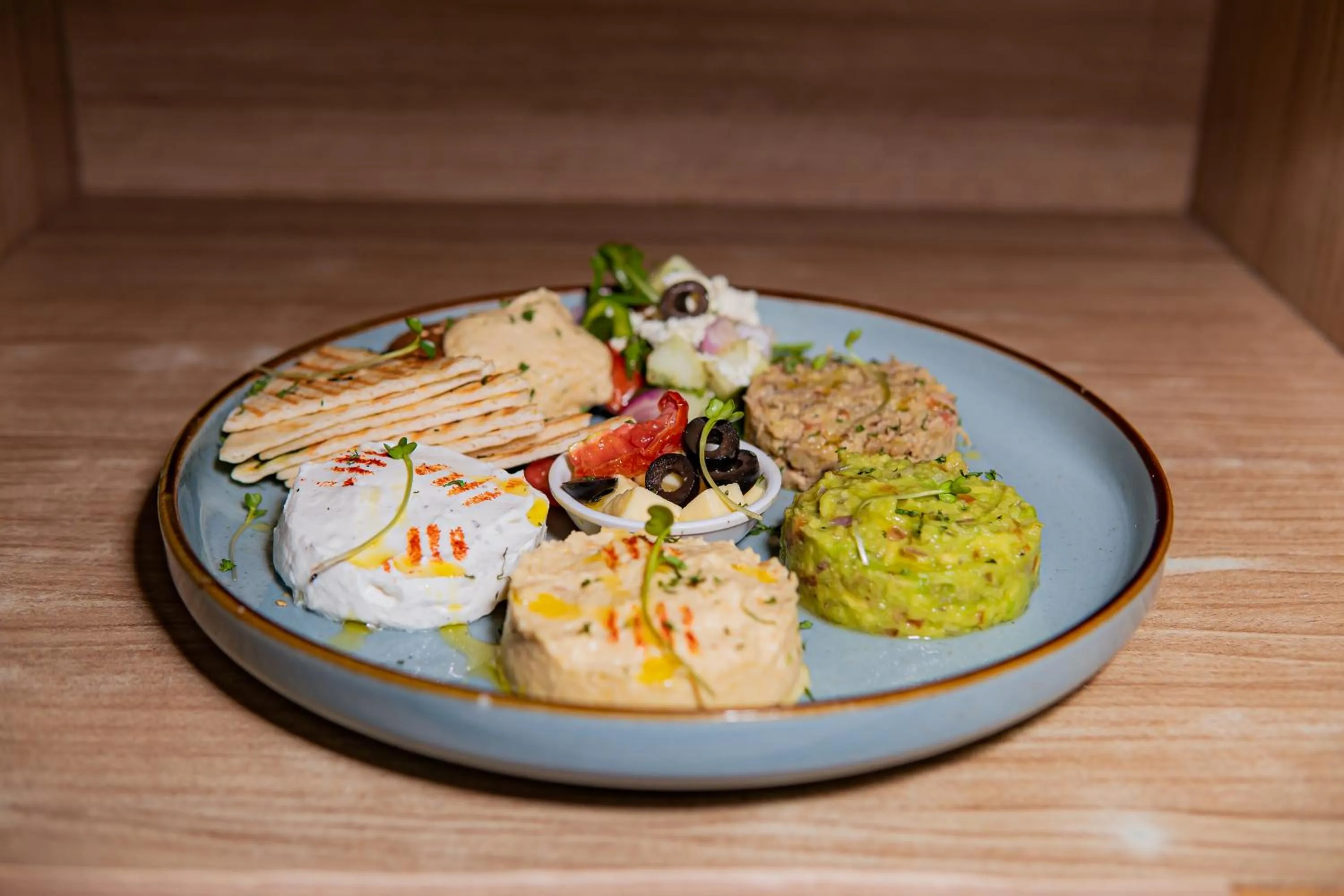 Food in Majestic Lake Front Hotel & Suites