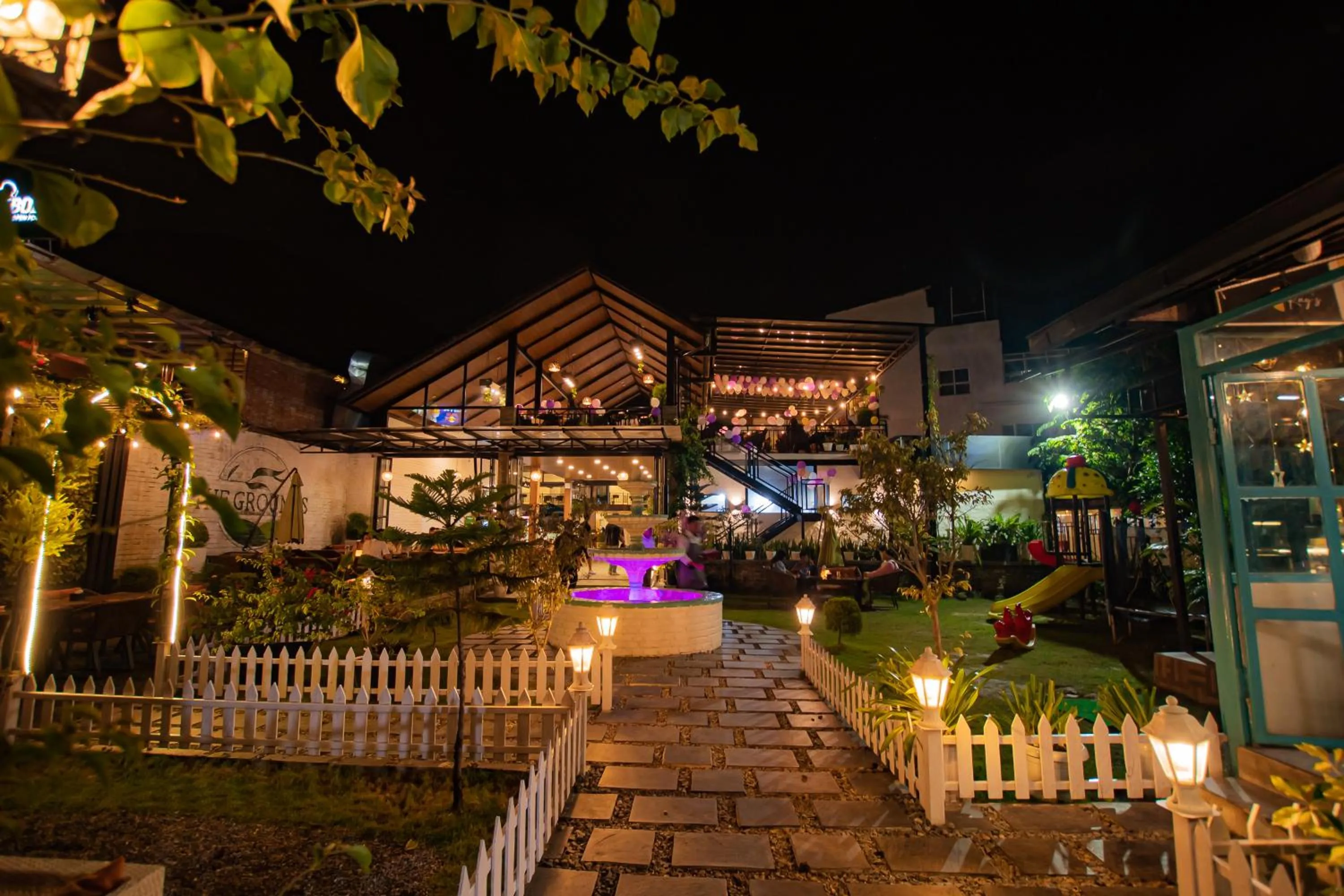 Garden view in Majestic Lake Front Hotel & Suites