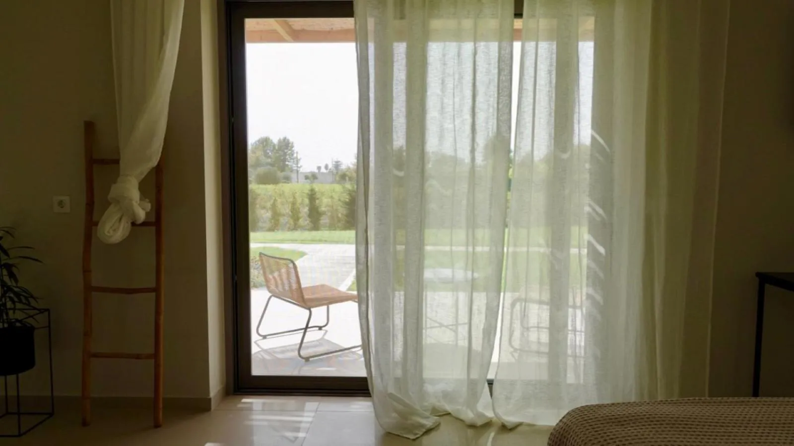 Garden in Pnoe Eco Residences