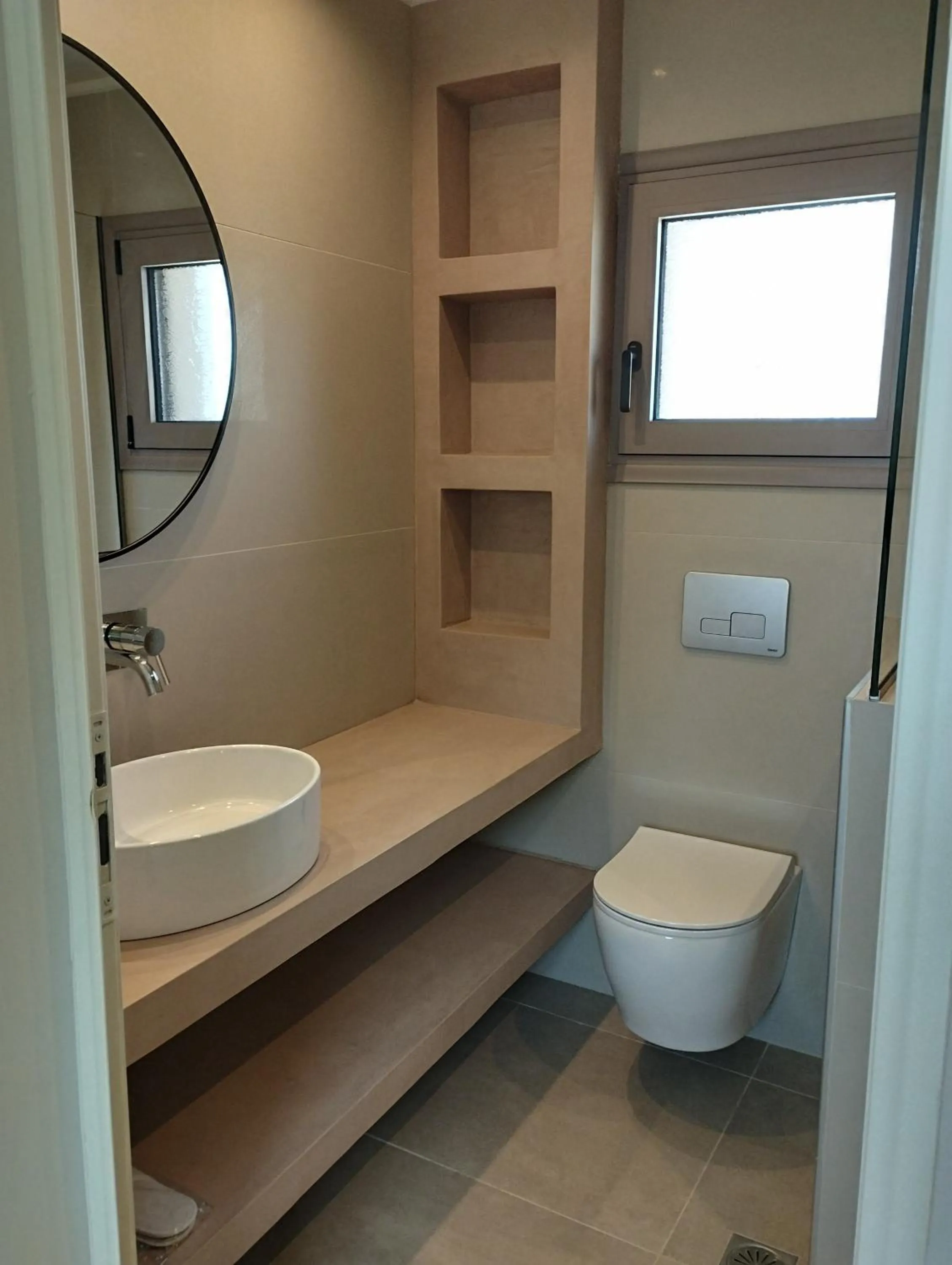 Toilet in Pnoe Eco Residences