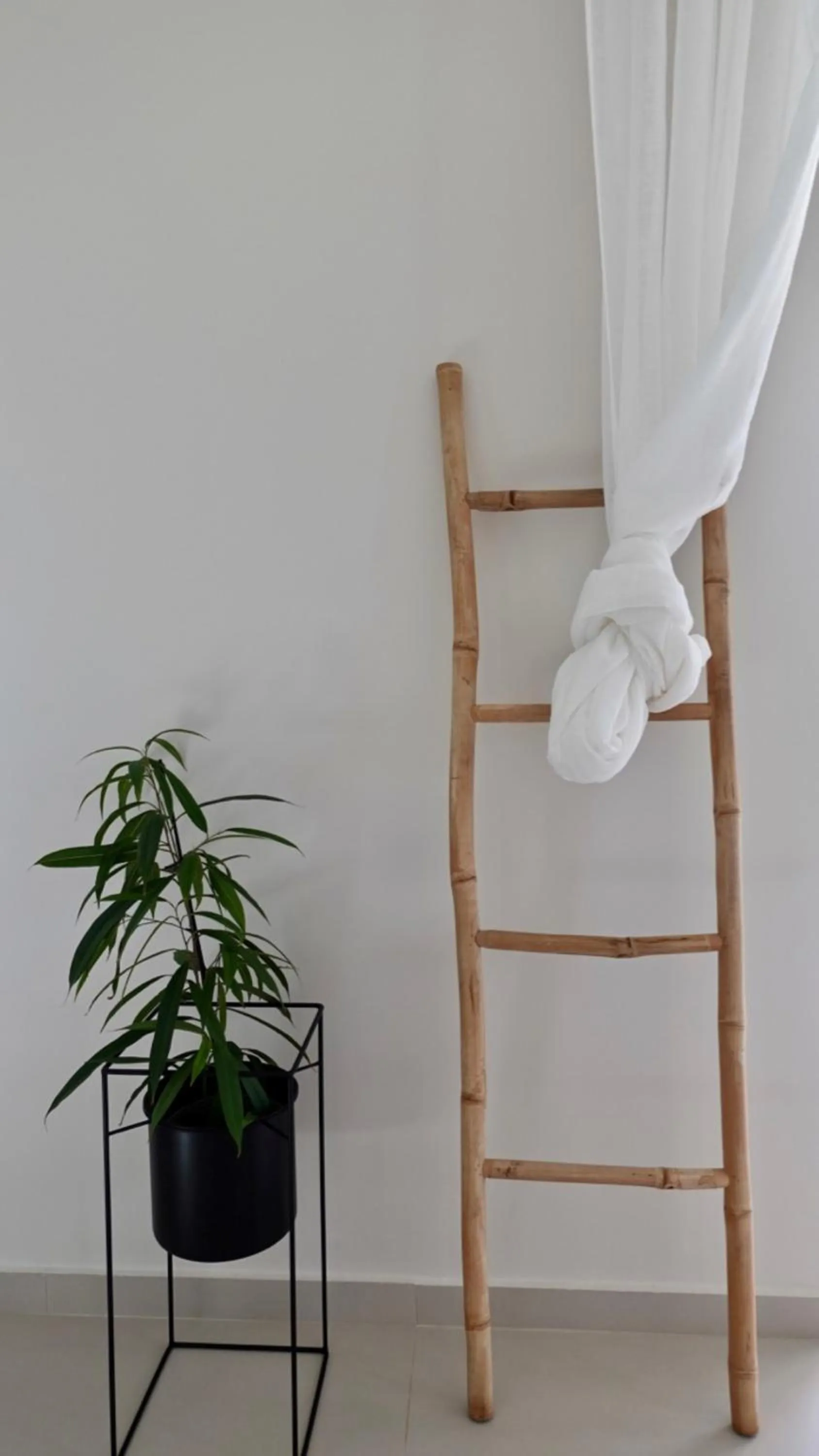 Decorative detail in Pnoe Eco Residences