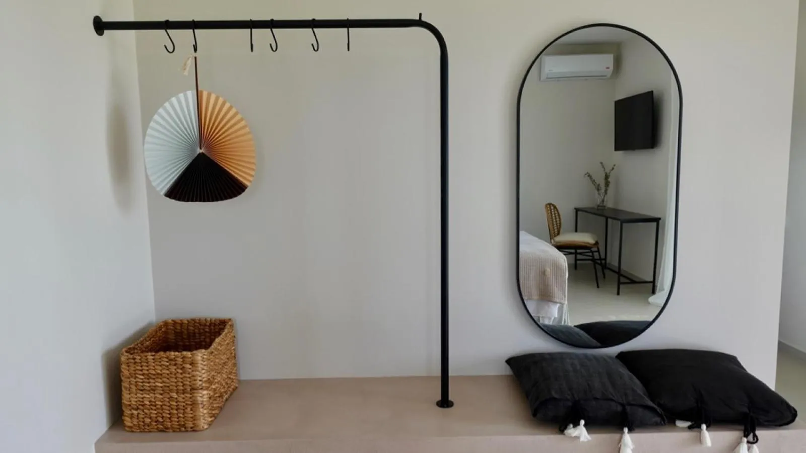 Decorative detail in Pnoe Eco Residences