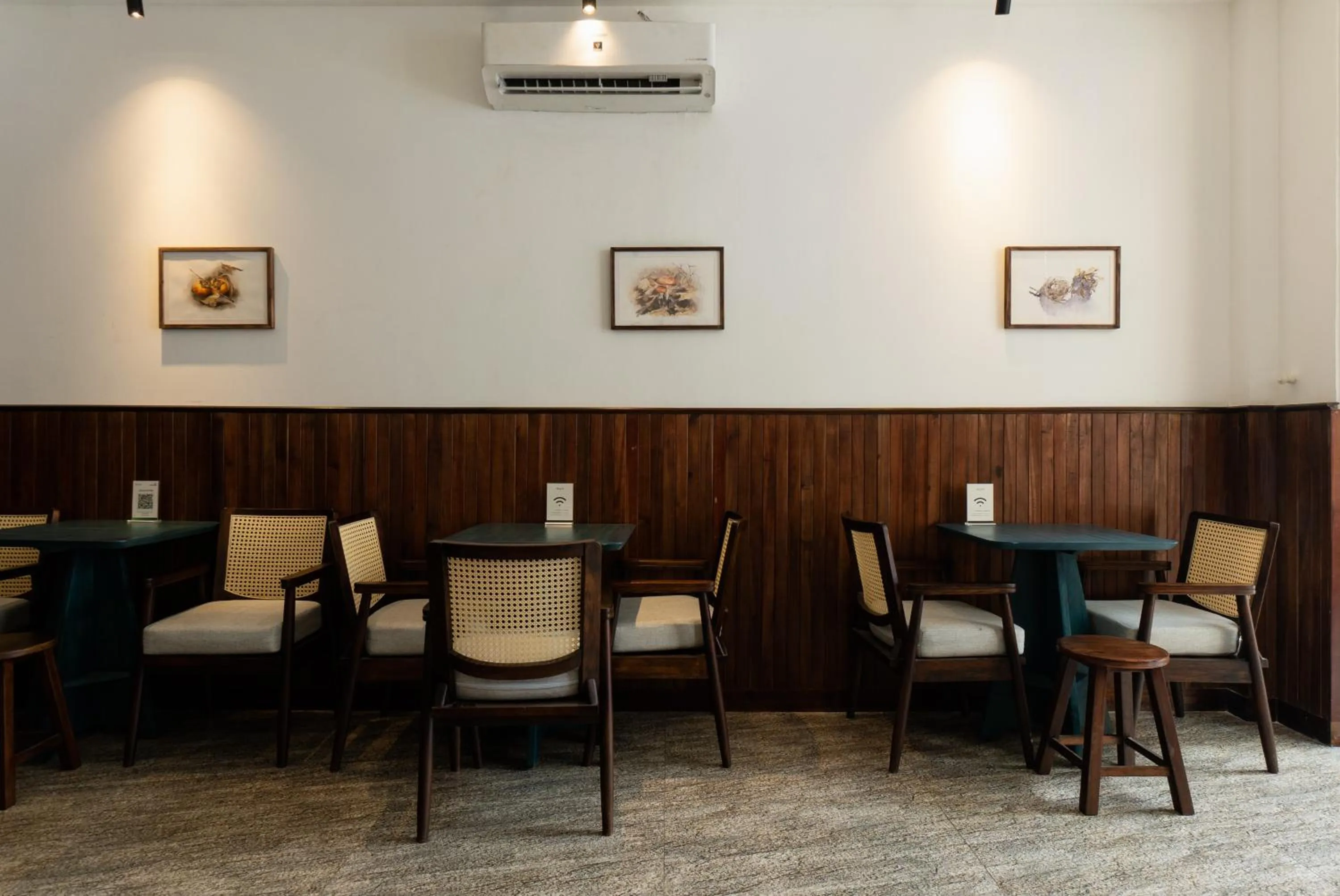 Seating area in Nexus House Cay Diep - Near Independence Palace