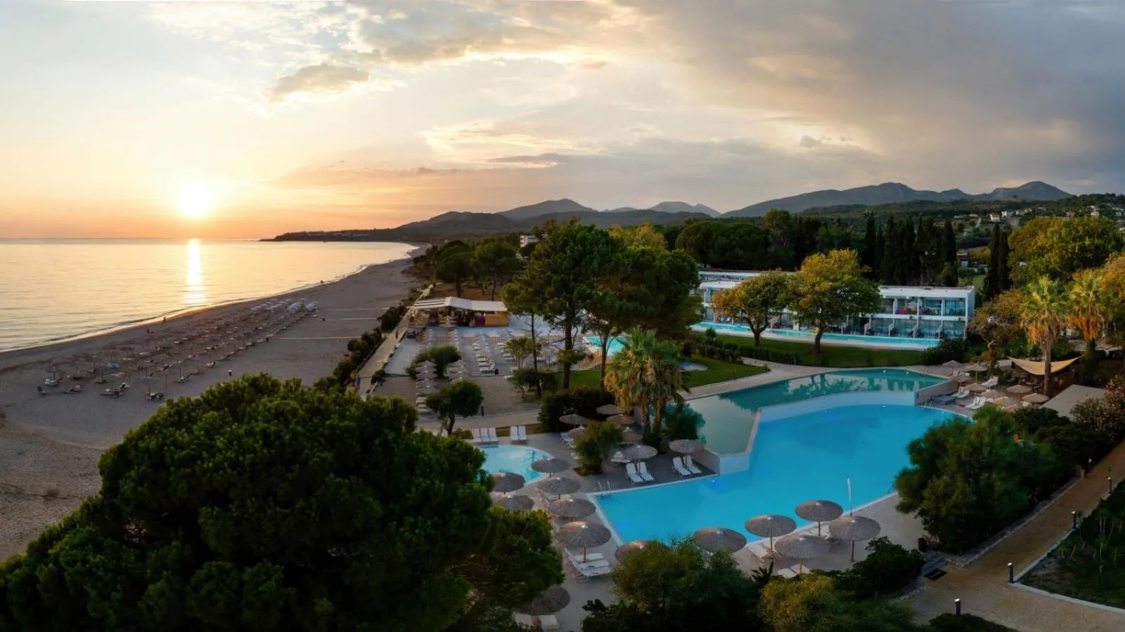 Property building in Ninos Grand Beach Resort