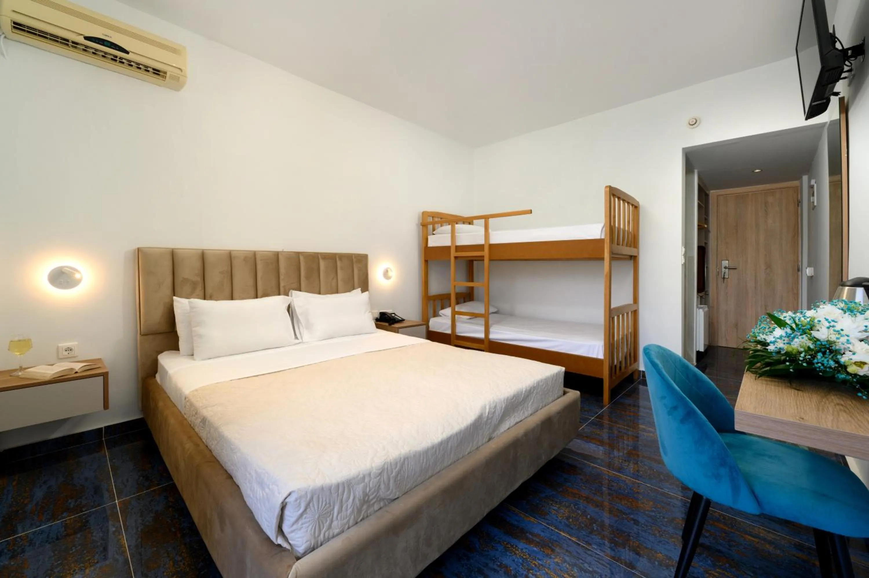 Bedroom, Bed in Ninos Grand Beach Resort