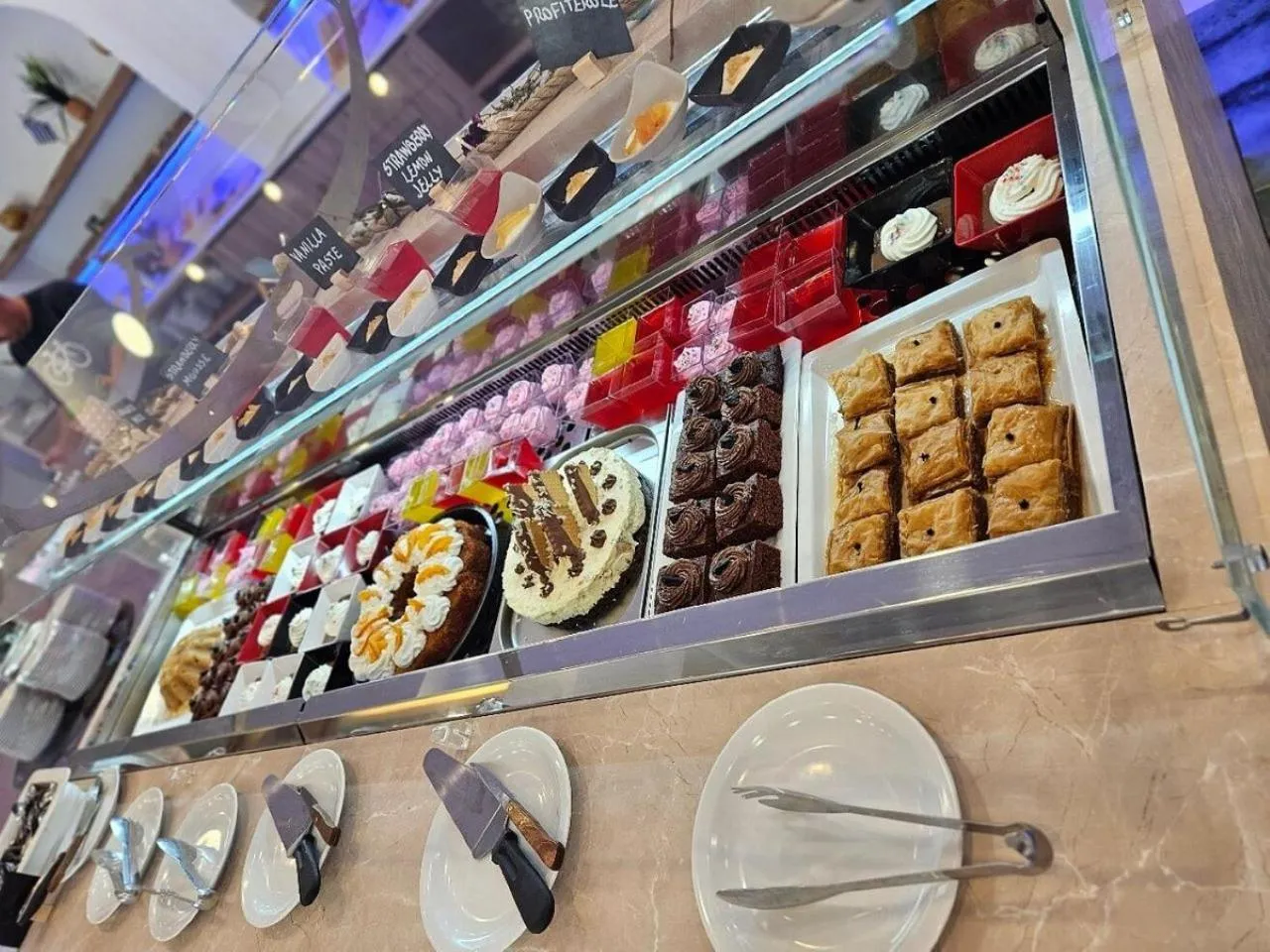 Buffet breakfast in Ninos Grand Beach Resort