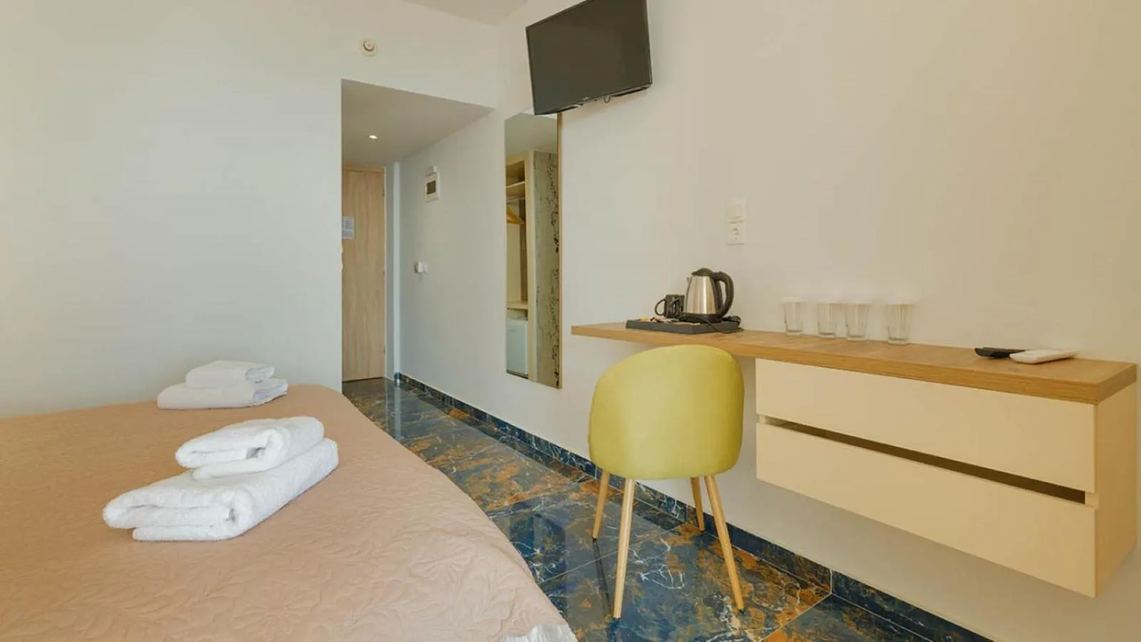 Bedroom, Bed in Ninos Grand Beach Resort