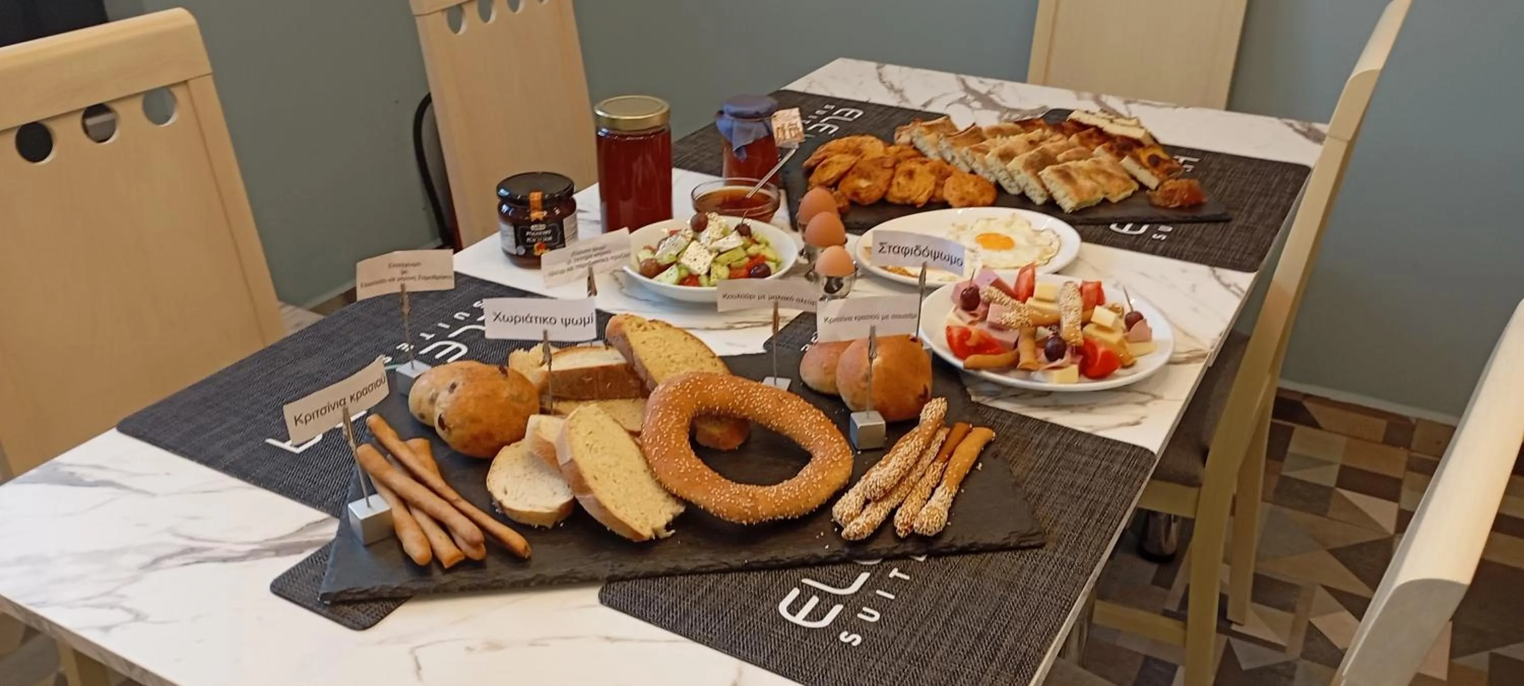 Lounge or bar in Electra Suites