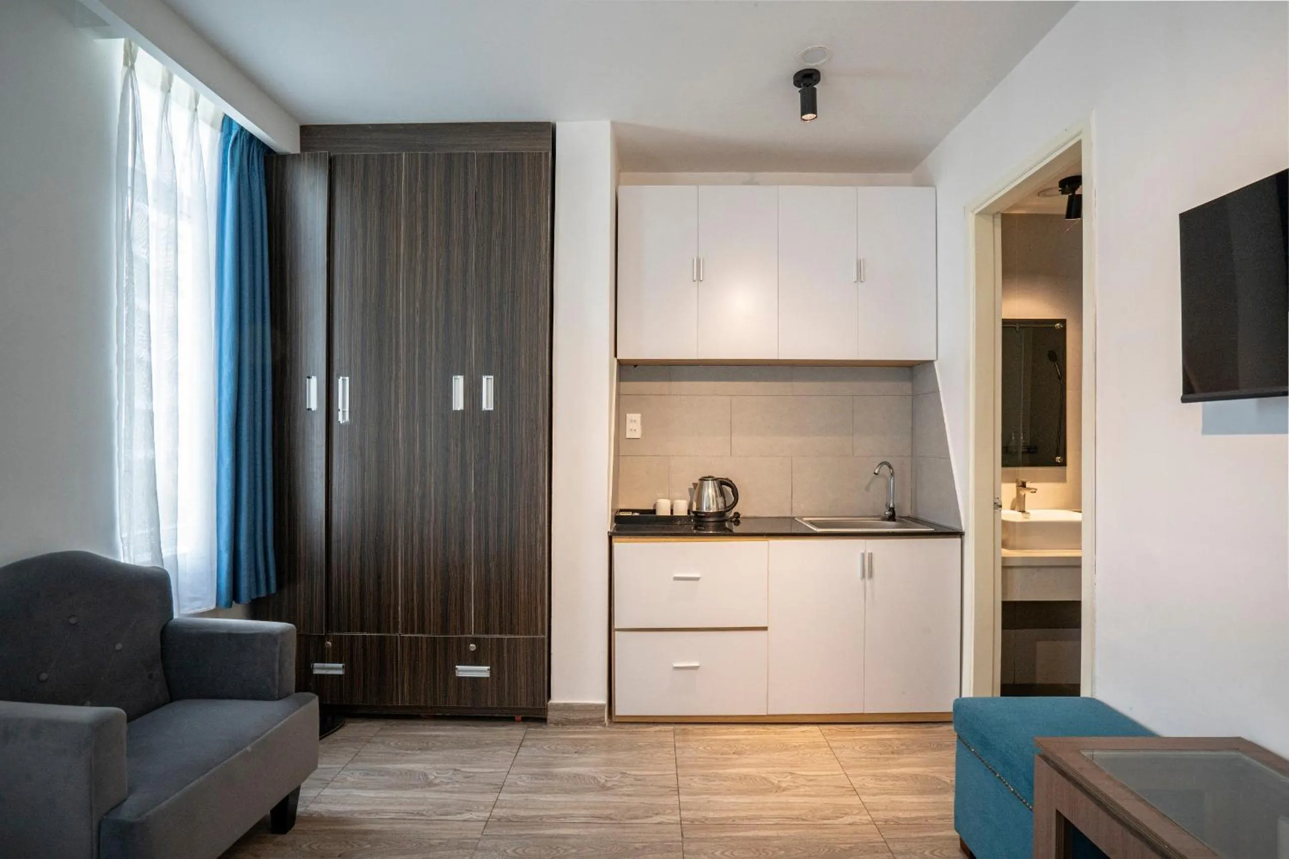 Bed in La Airport Tan Binh Hotel