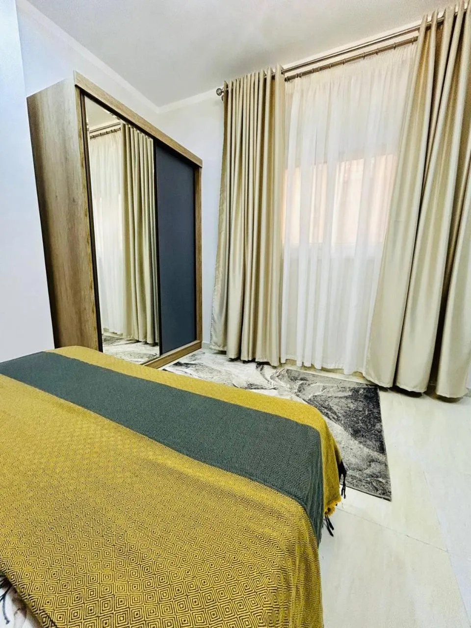 Apartment Batoo for rent behind Elysees hotel Dream beach Old Sheraton st