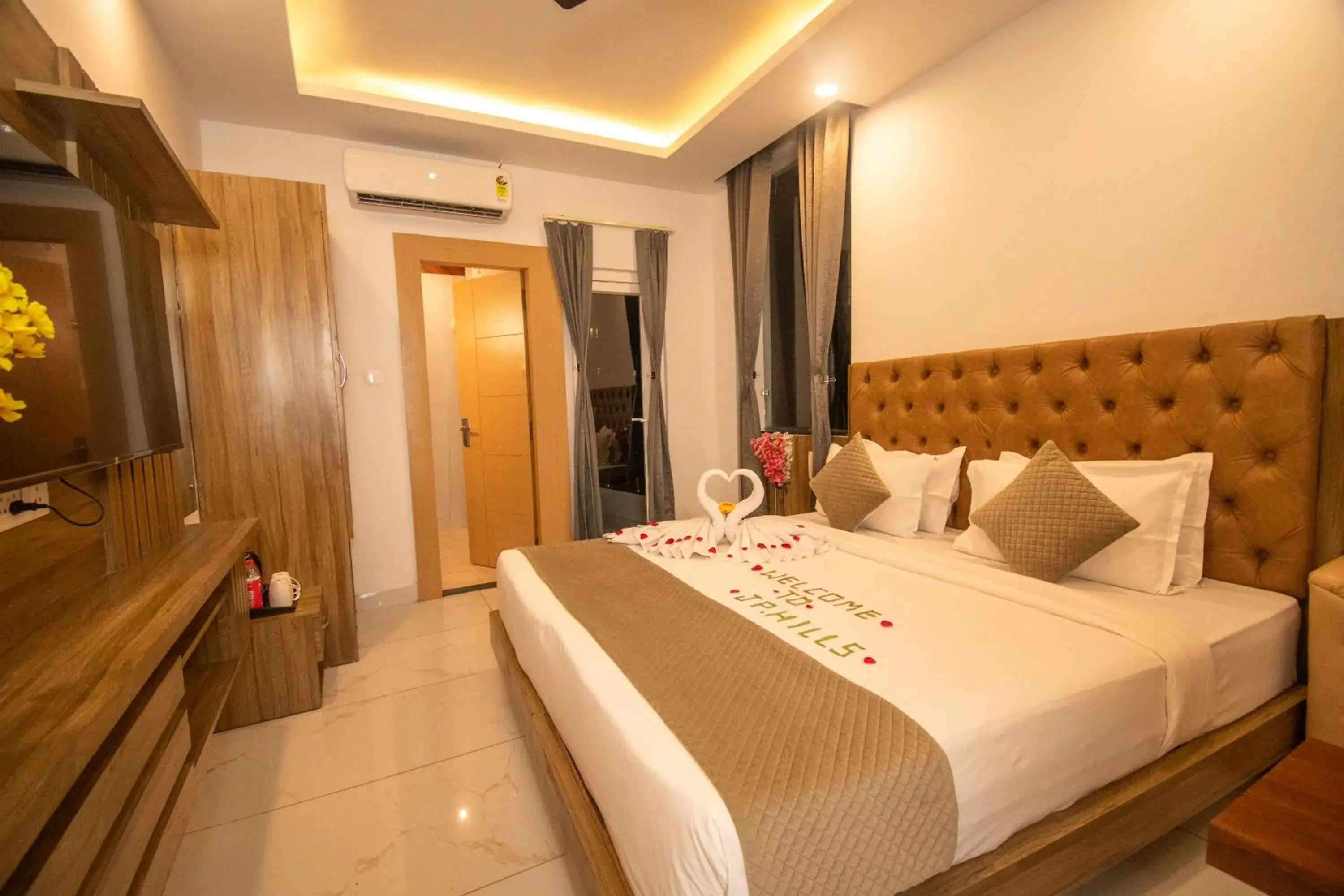 Superior Double Room in Hotel JP Hills Rishikesh Superior Double Room in Hotel JP Hills Rishikesh