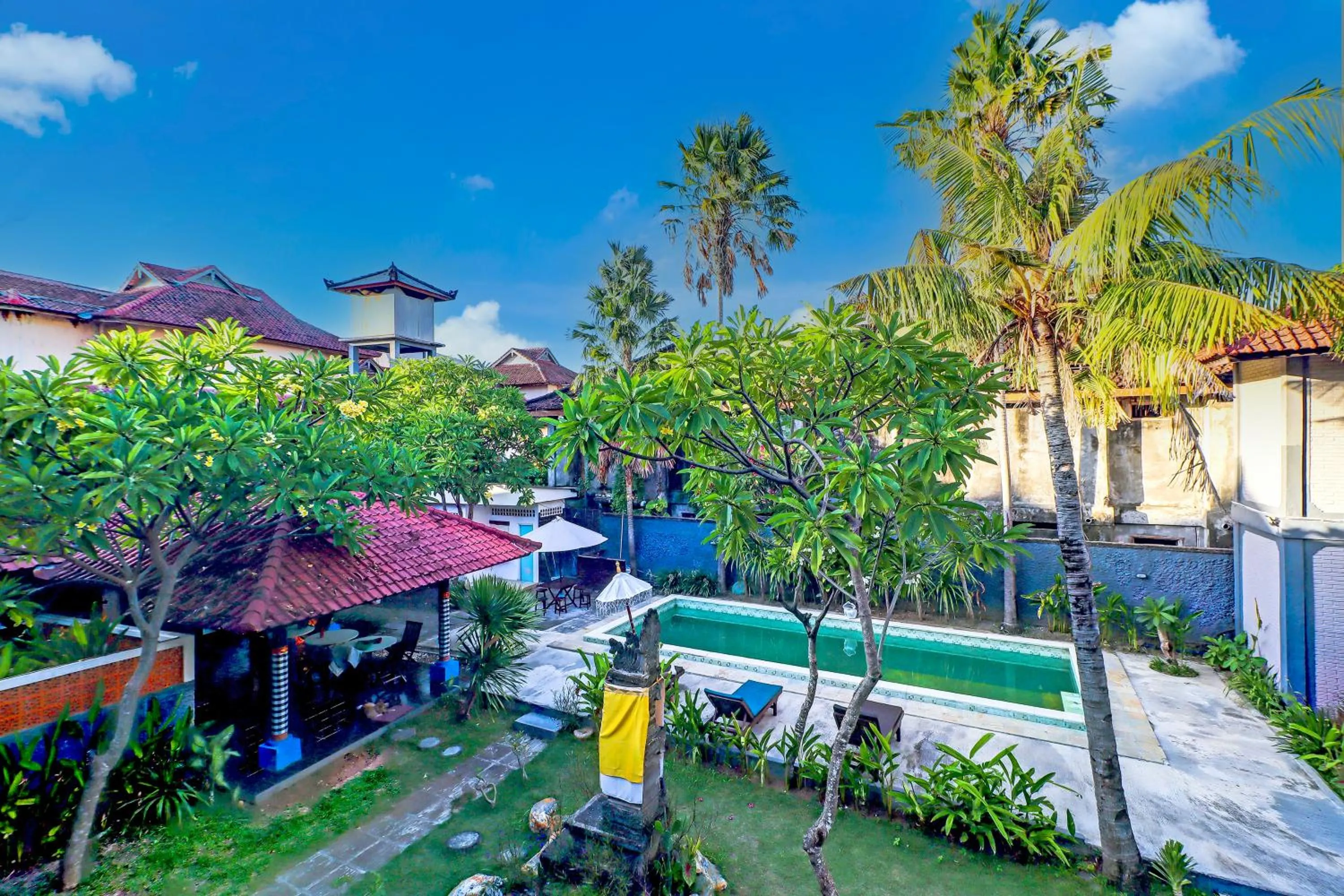 Swimming pool in Collection O Legian Near Bimc Hospital Nusa Uda Formerly Anna Kuta Inn