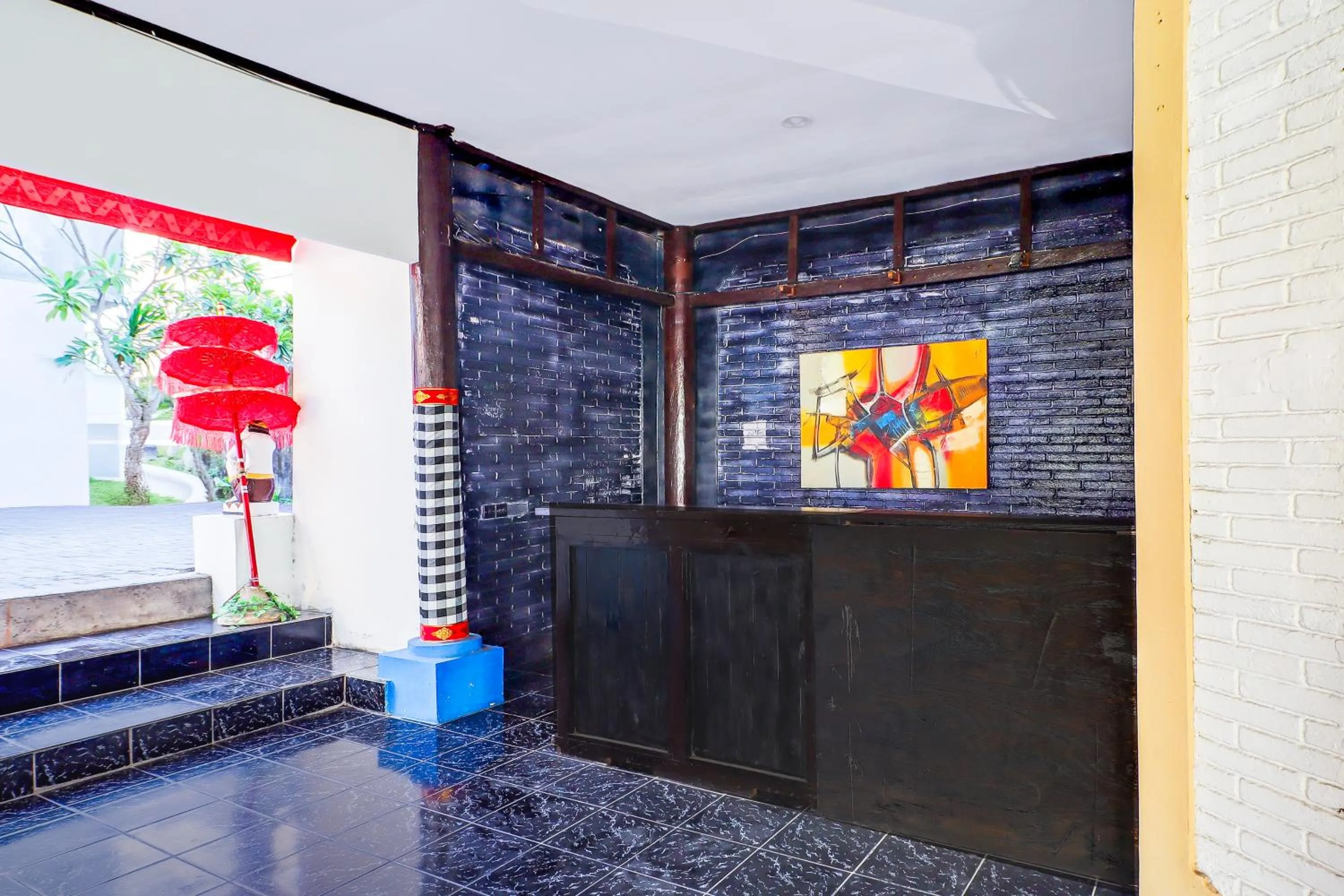 Lobby or reception in Collection O Legian Near Bimc Hospital Nusa Uda Formerly Anna Kuta Inn