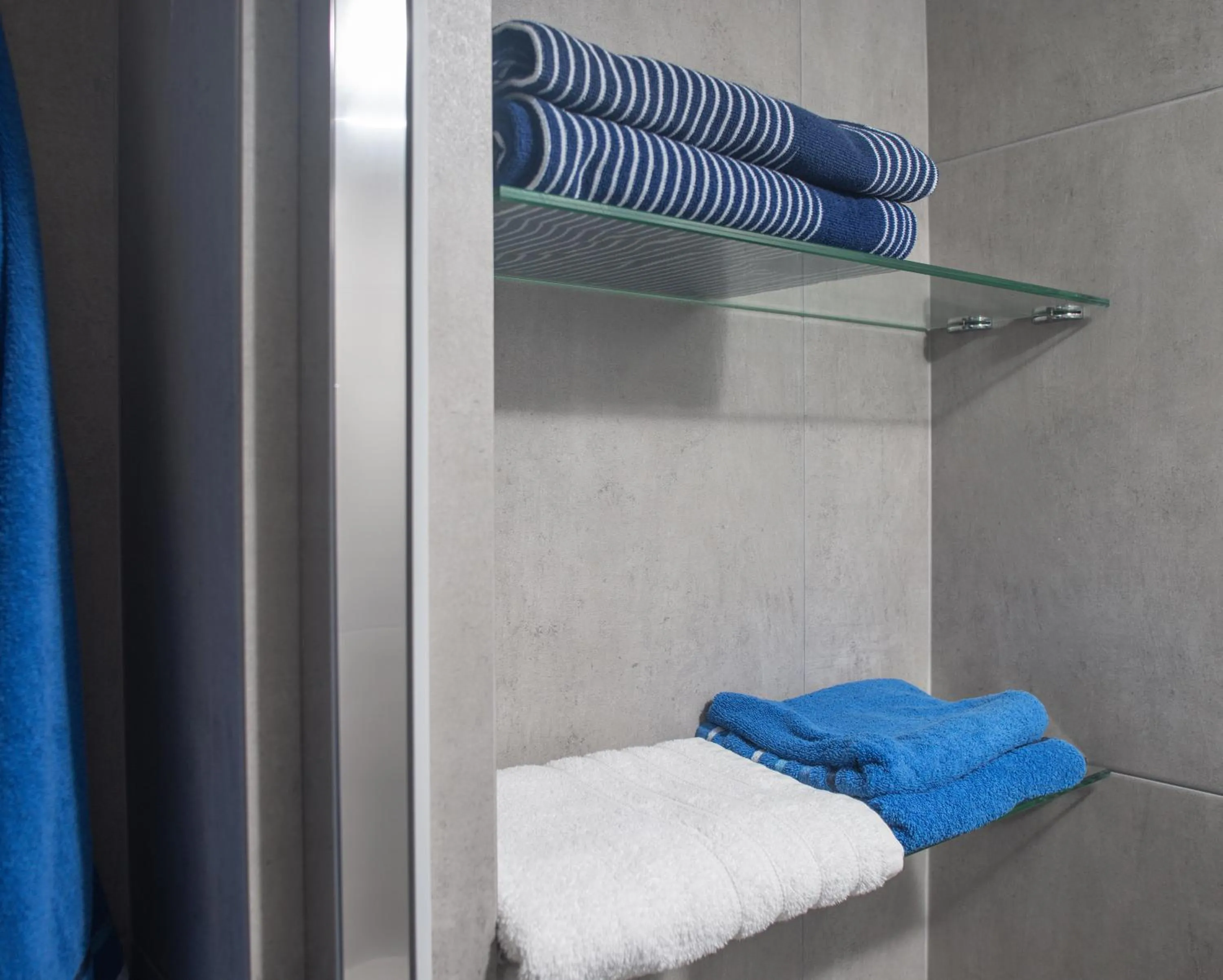 towels in Lovely Studio by the Beach