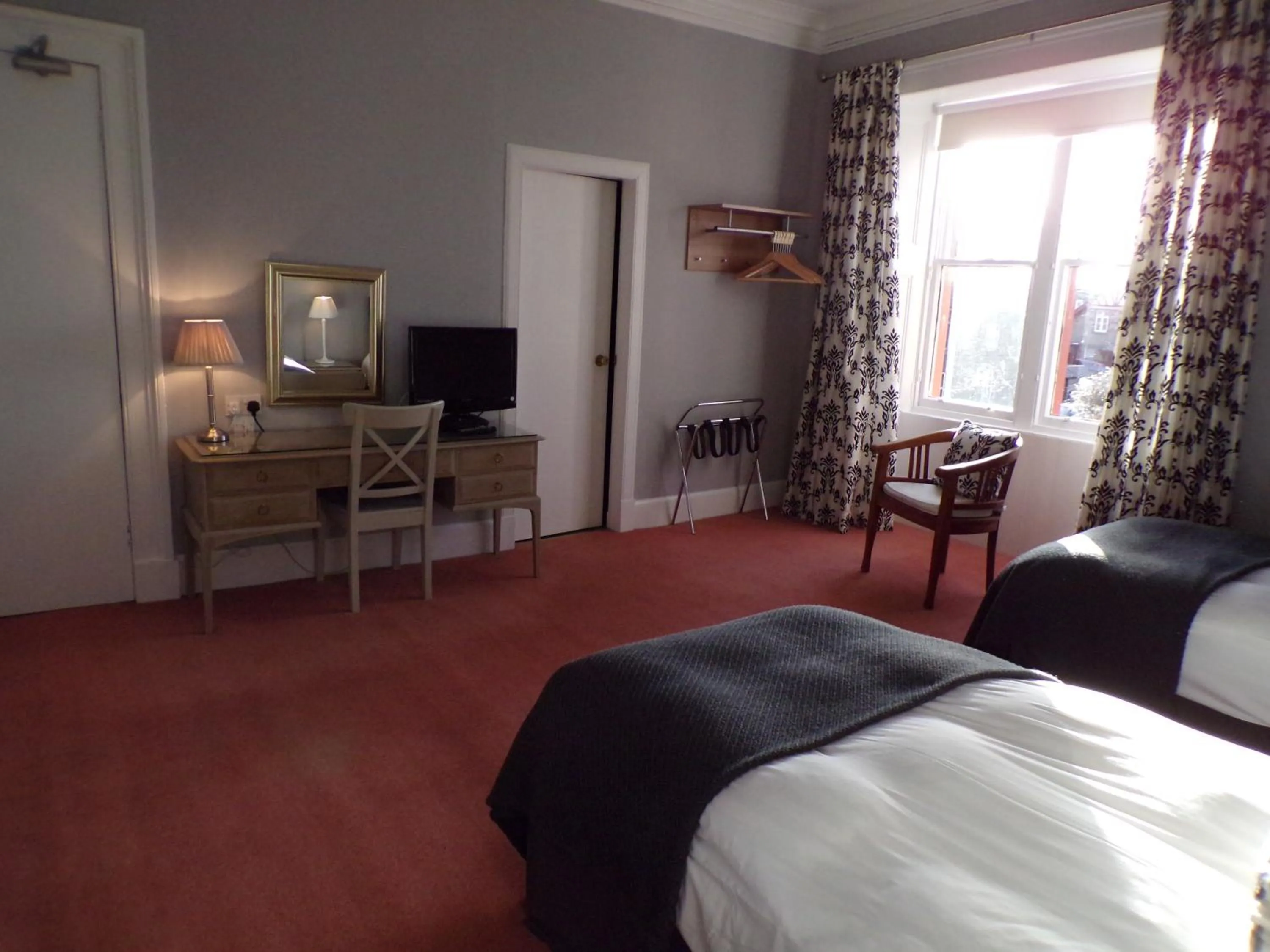 Bedroom, Bed in Shaftesbury Hotel Dundee