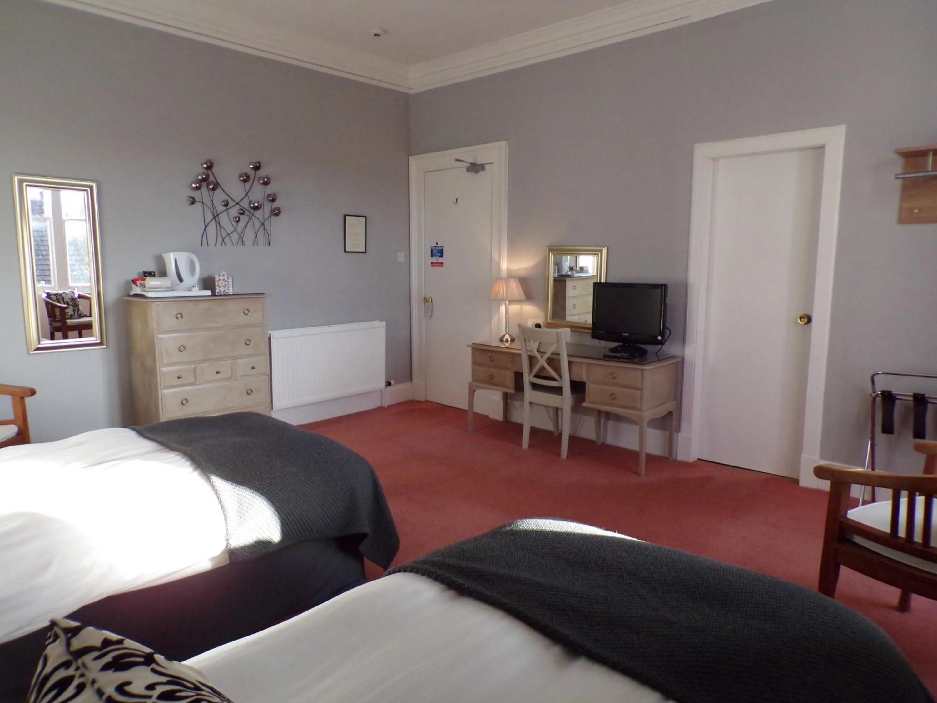 Bedroom, Bed in Shaftesbury Hotel Dundee