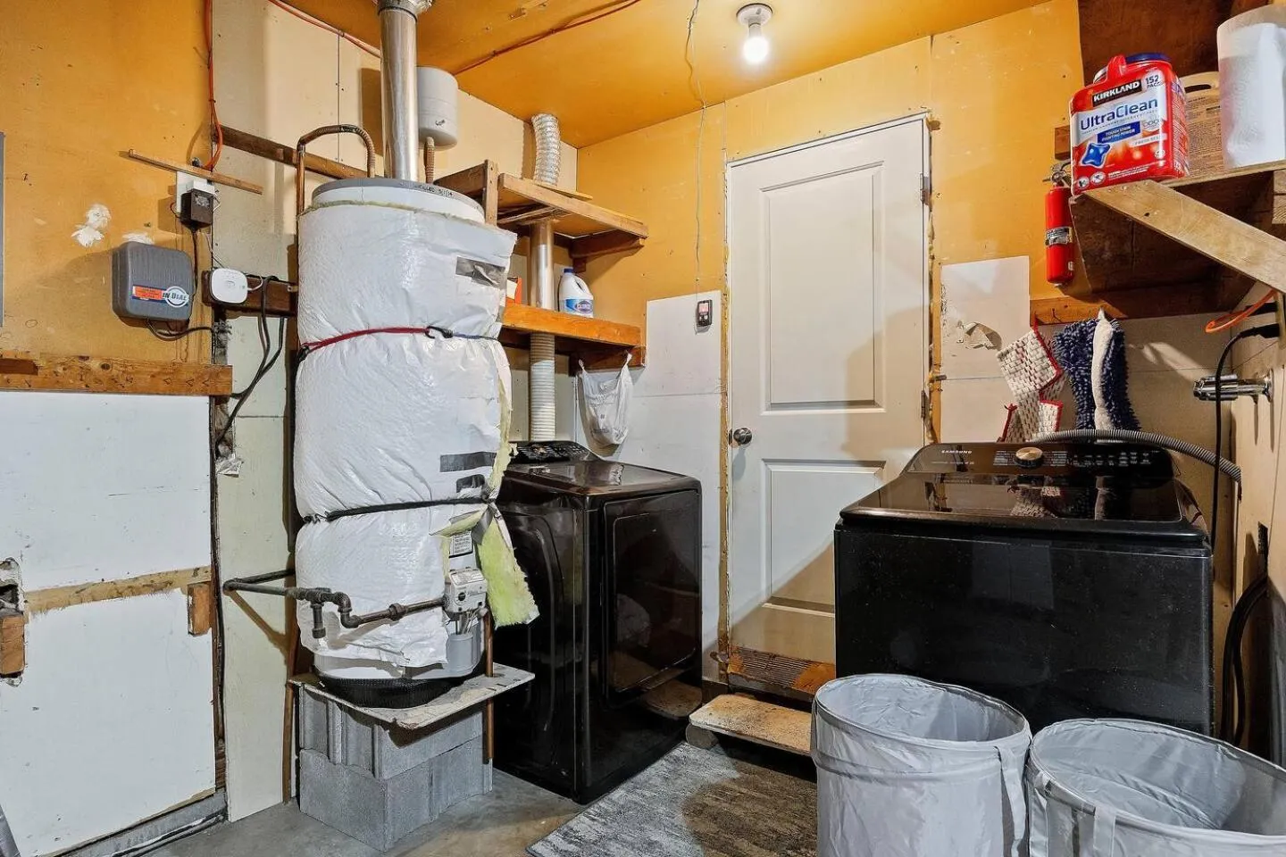 laundry in The Brick House, Kellogg ID