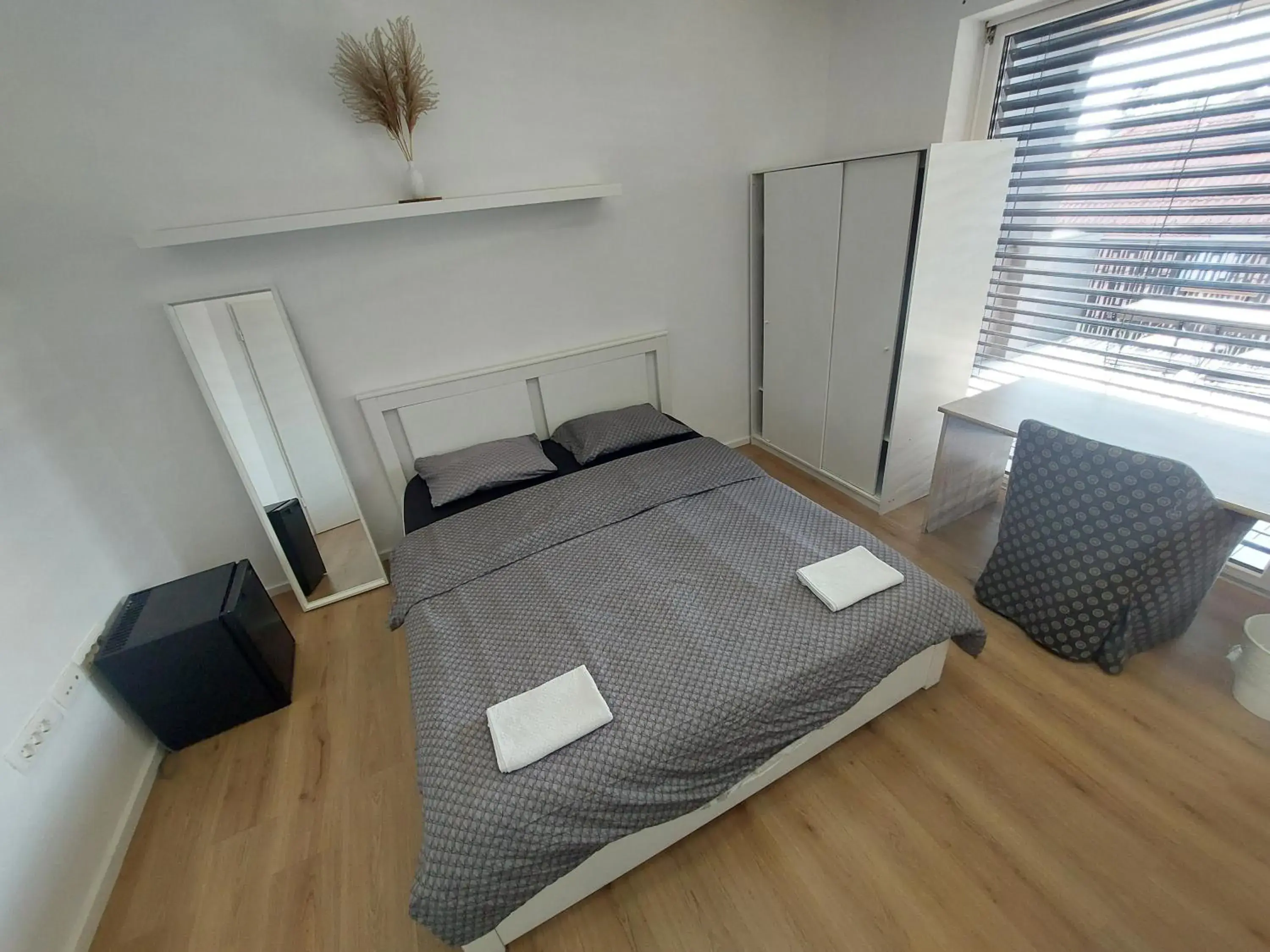Quadruple Room with Private External Bathroom in ROSE VALLEY, modern studios & apartments Quadruple Room with Private External Bathroom in ROSE VALLEY, modern studios & apartments