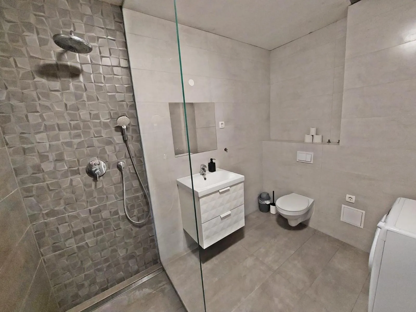 ROSE VALLEY, modern studios & apartments