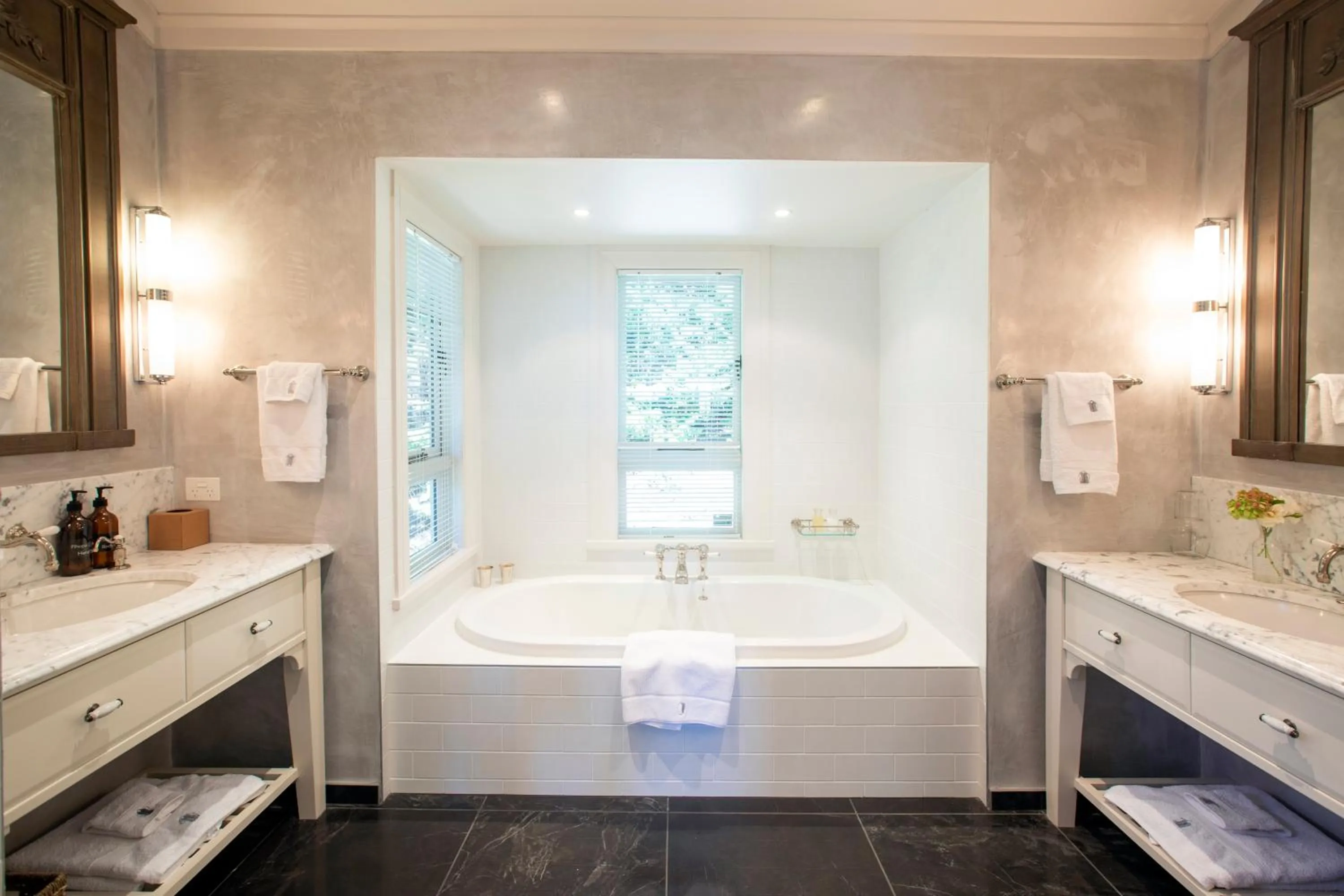 Bathroom in Pihopa Retreat