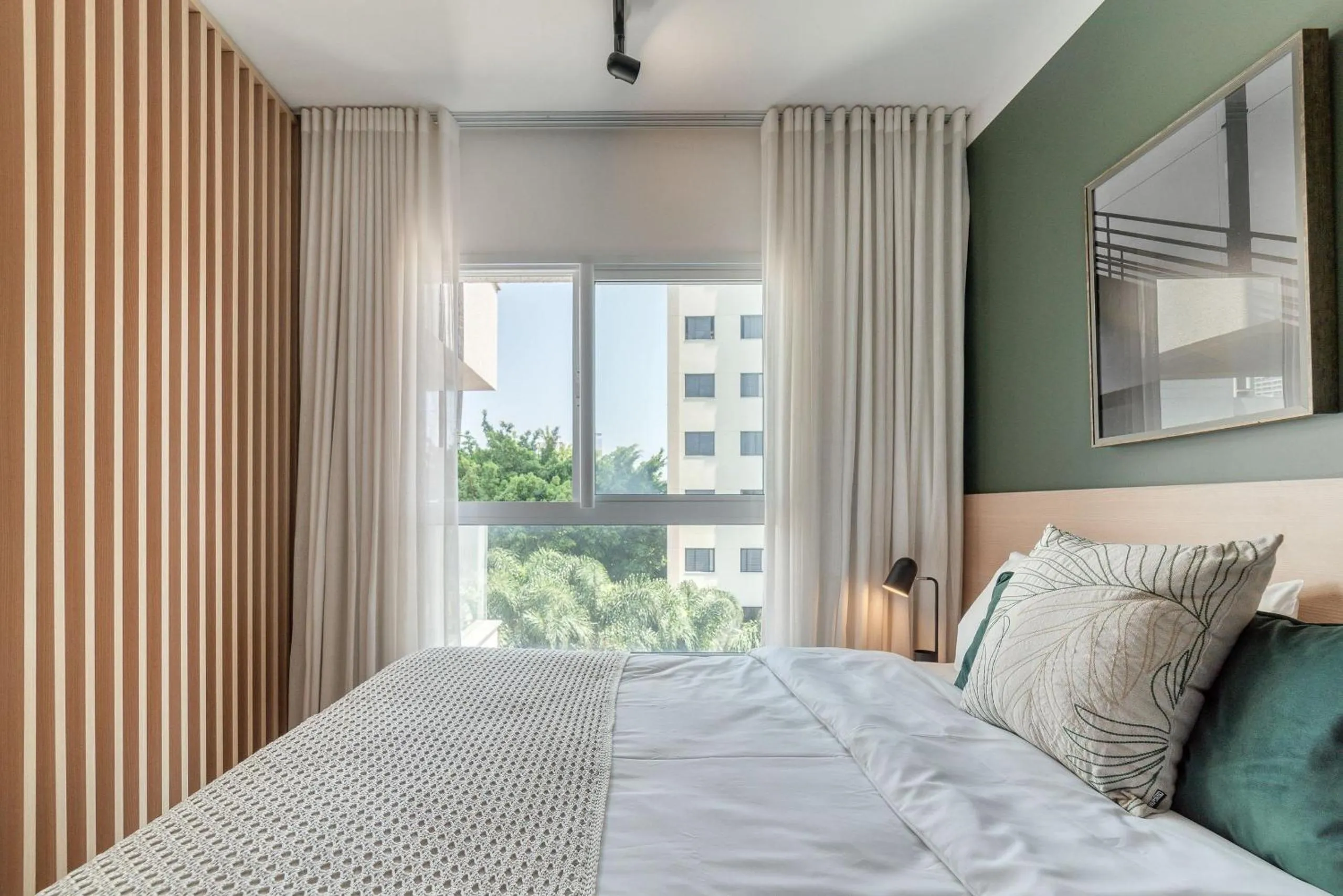 Bed in Homelike by Viva - Apartamentos completos em Pinheiros a uma quadra da Faria Lima