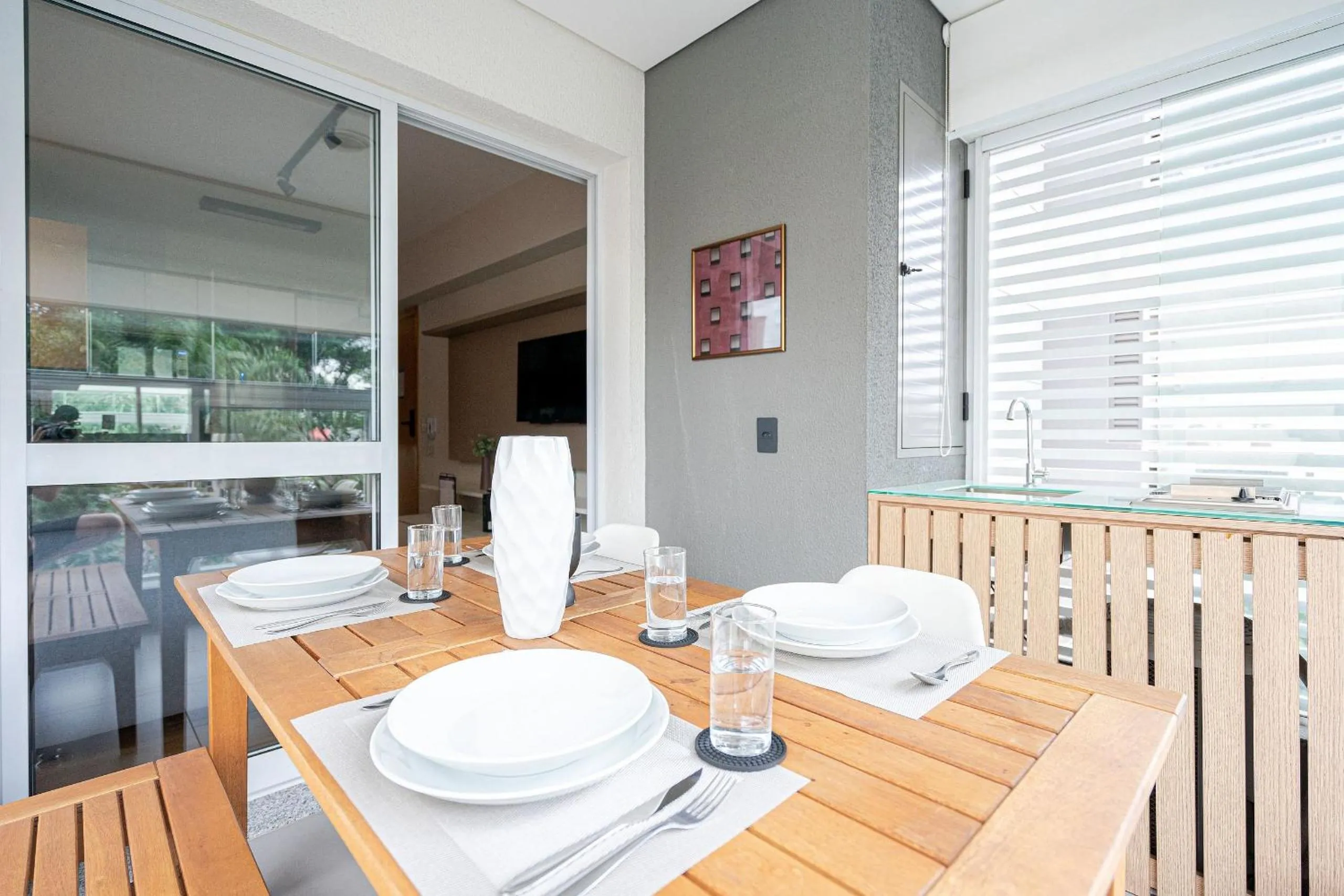 Seating area in Homelike by Viva - Apartamentos completos em Pinheiros a uma quadra da Faria Lima