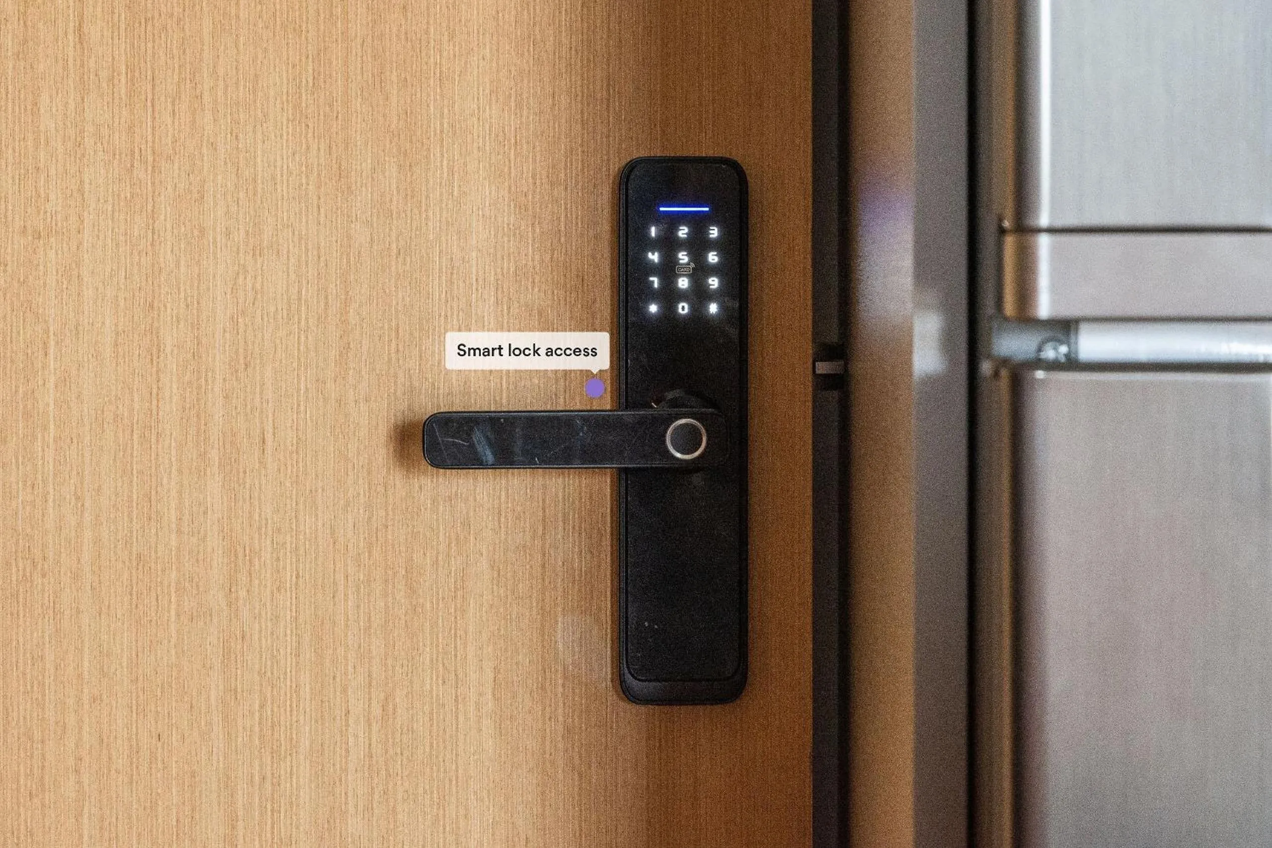 Facade/entrance in Homelike by Viva - Apartamentos completos em Pinheiros a uma quadra da Faria Lima