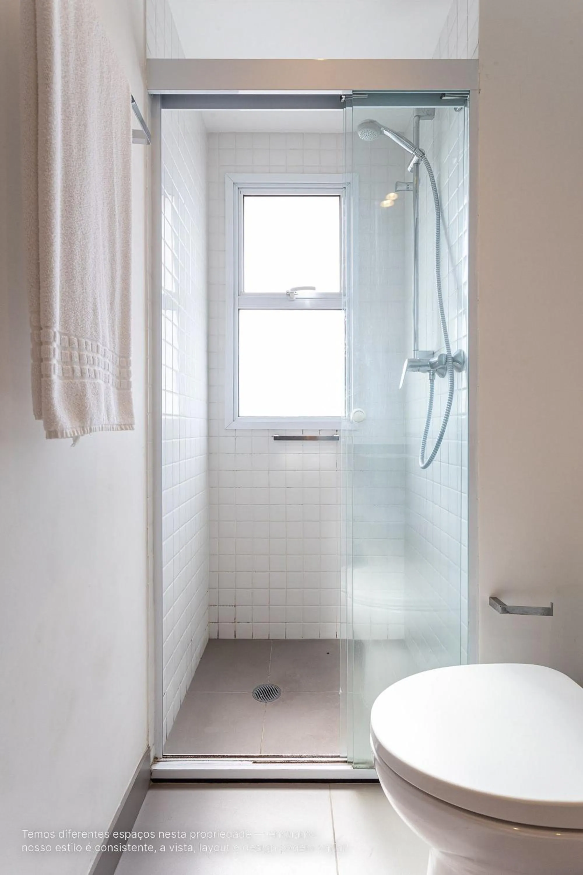 Shower in Homelike by Viva - Apartamentos completos em Pinheiros a uma quadra da Faria Lima