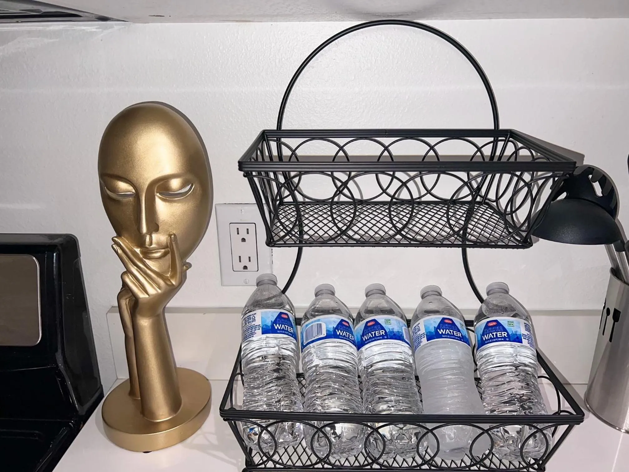 Coffee/tea facilities in Downtown Los Angeles Skyline balcony view Modern Penthouse