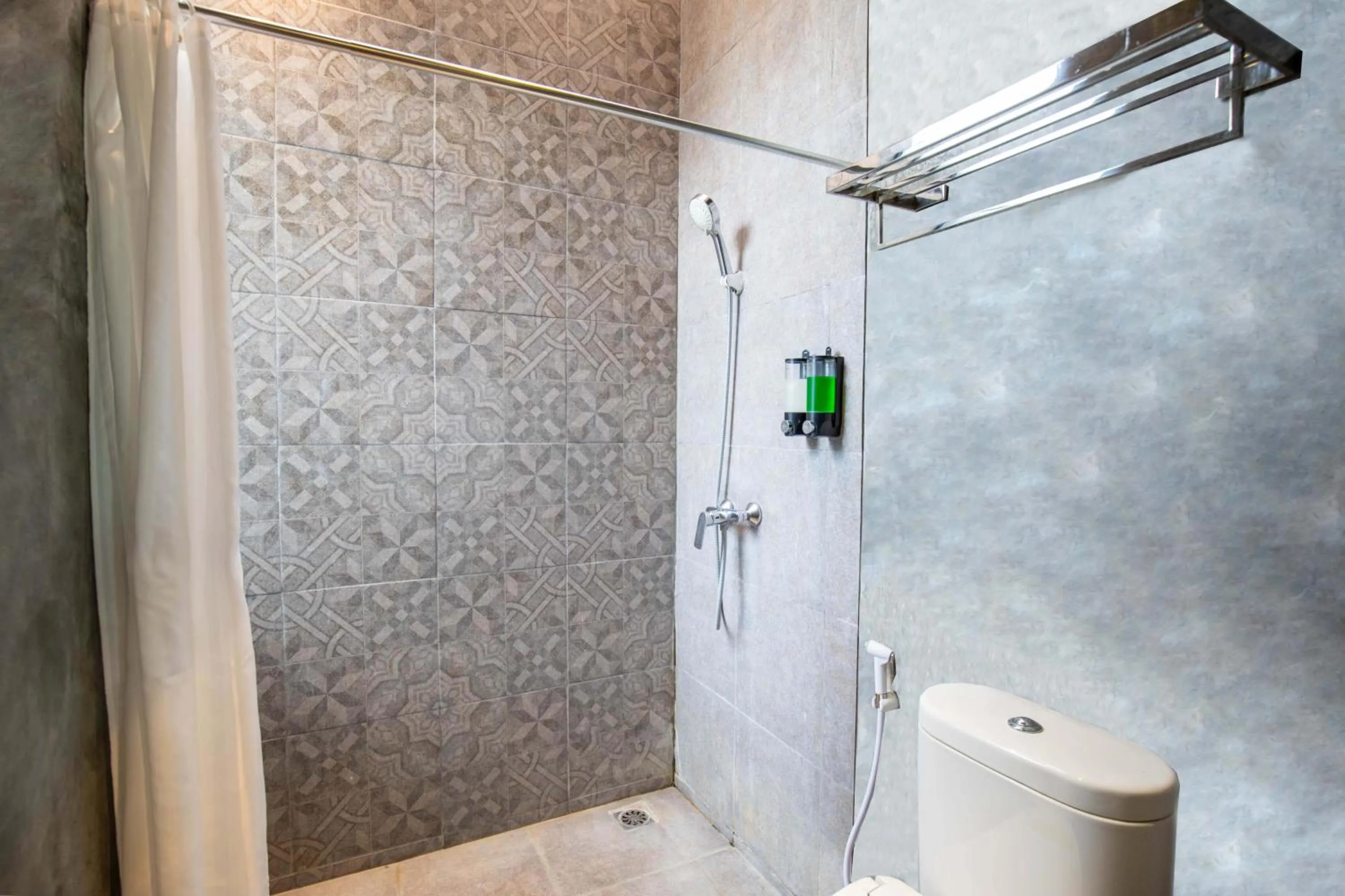 Shower in ME Villa Pererenan