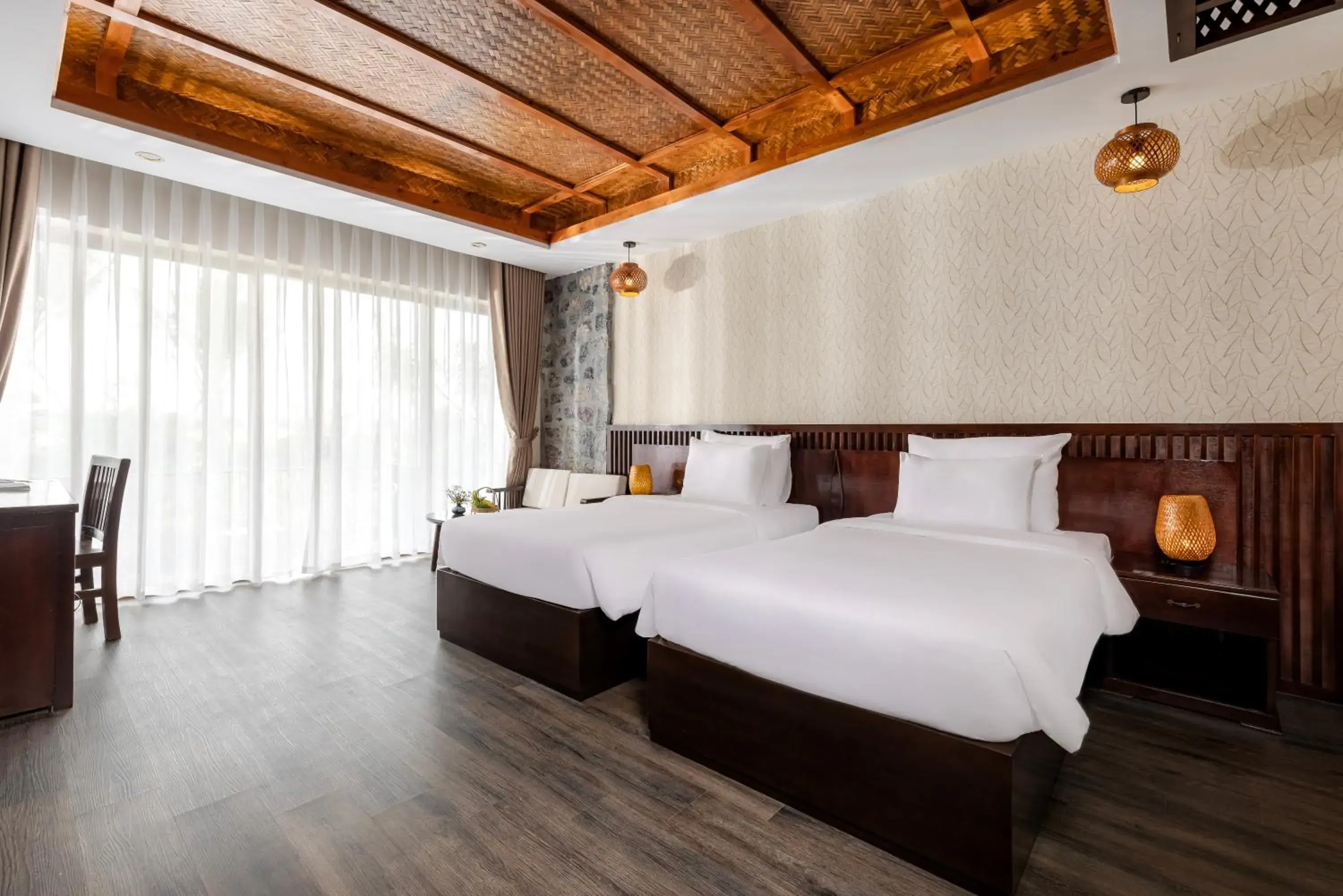 Deluxe Double or Twin Room with Lake View in Athena Premier Resort Ninh Bình Deluxe Double or Twin Room with Lake View in Athena Premier Resort Ninh Bình