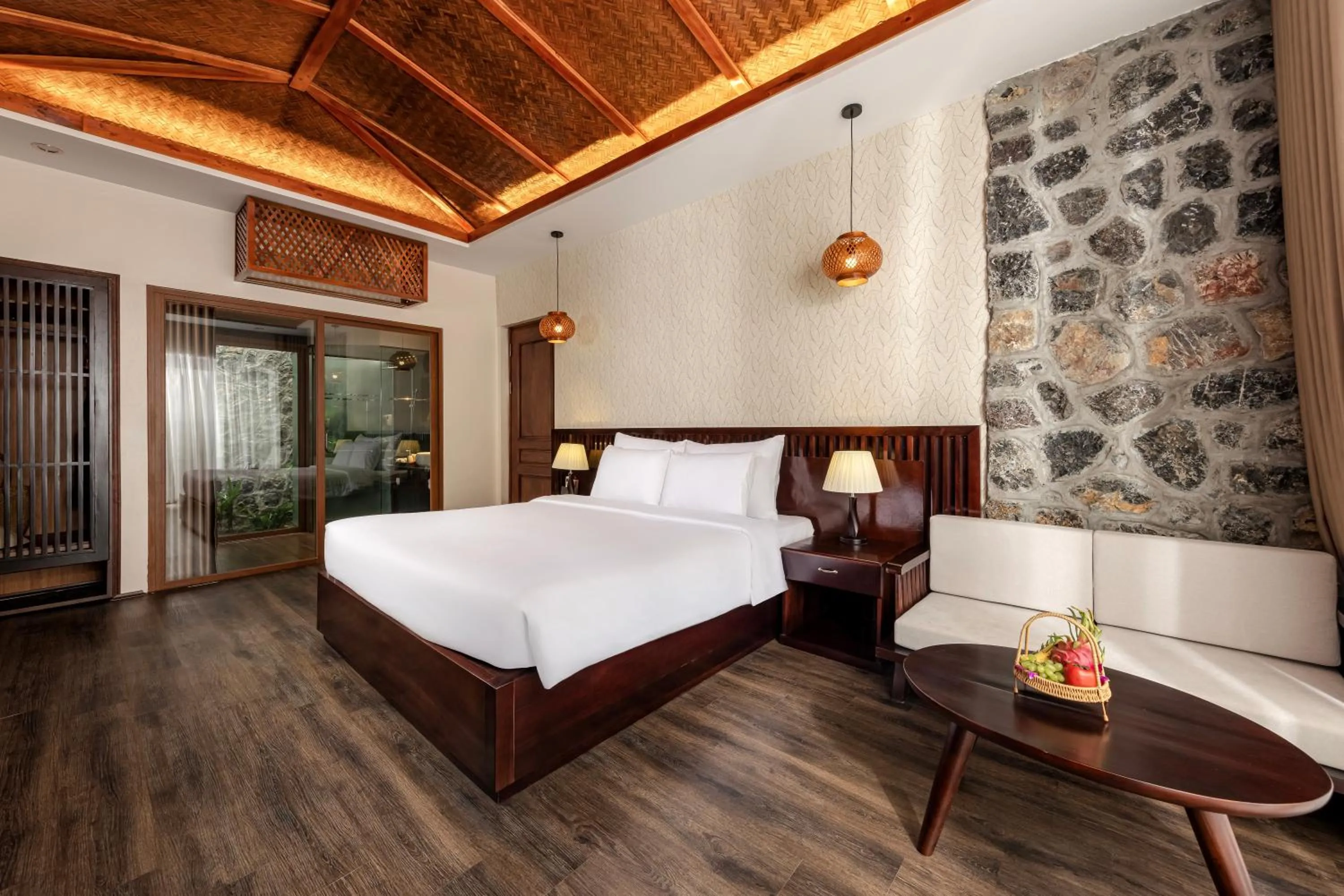 Bed in Athena Premier Resort Ninh Bình