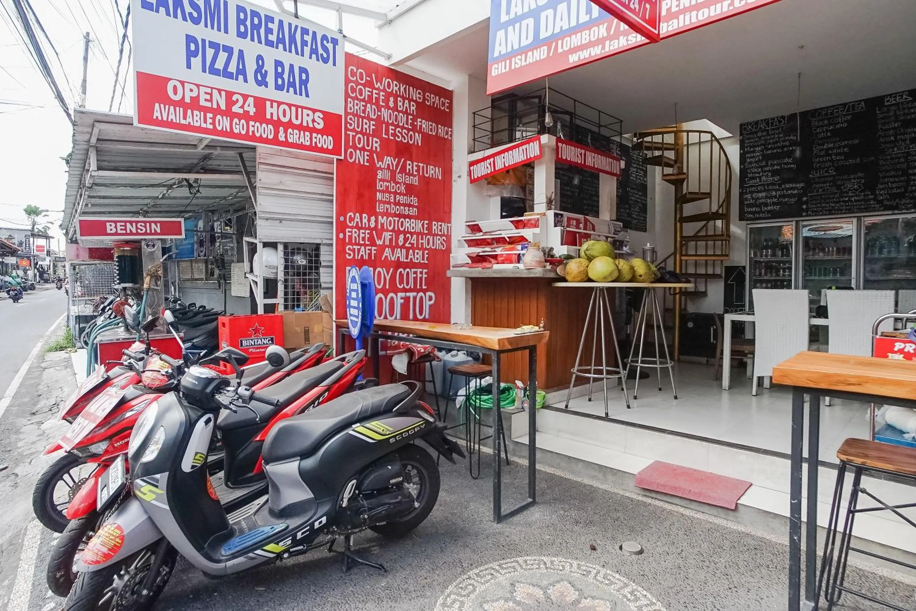 Lobby or reception in Margarita Apartment and Coworking Canggu