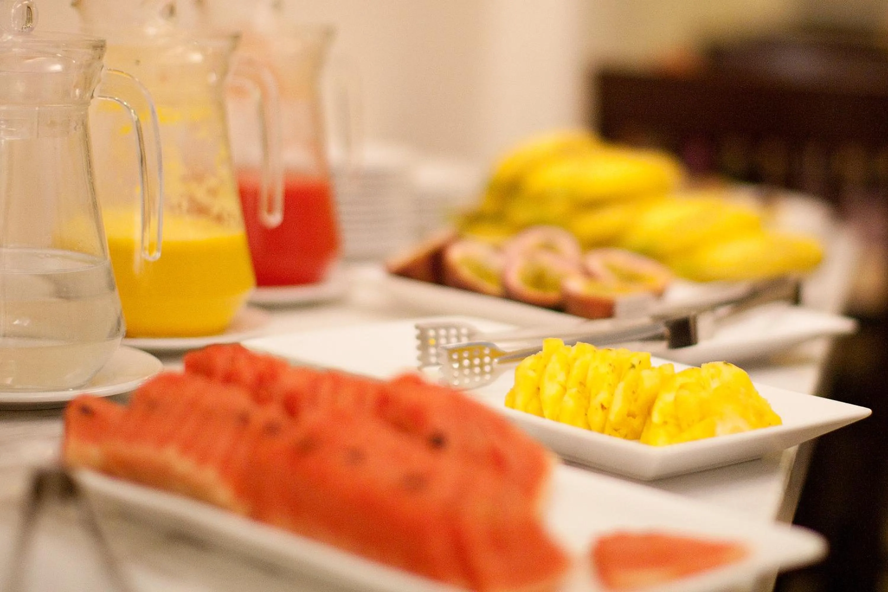 Food and drinks in Rising Dragon Hotel