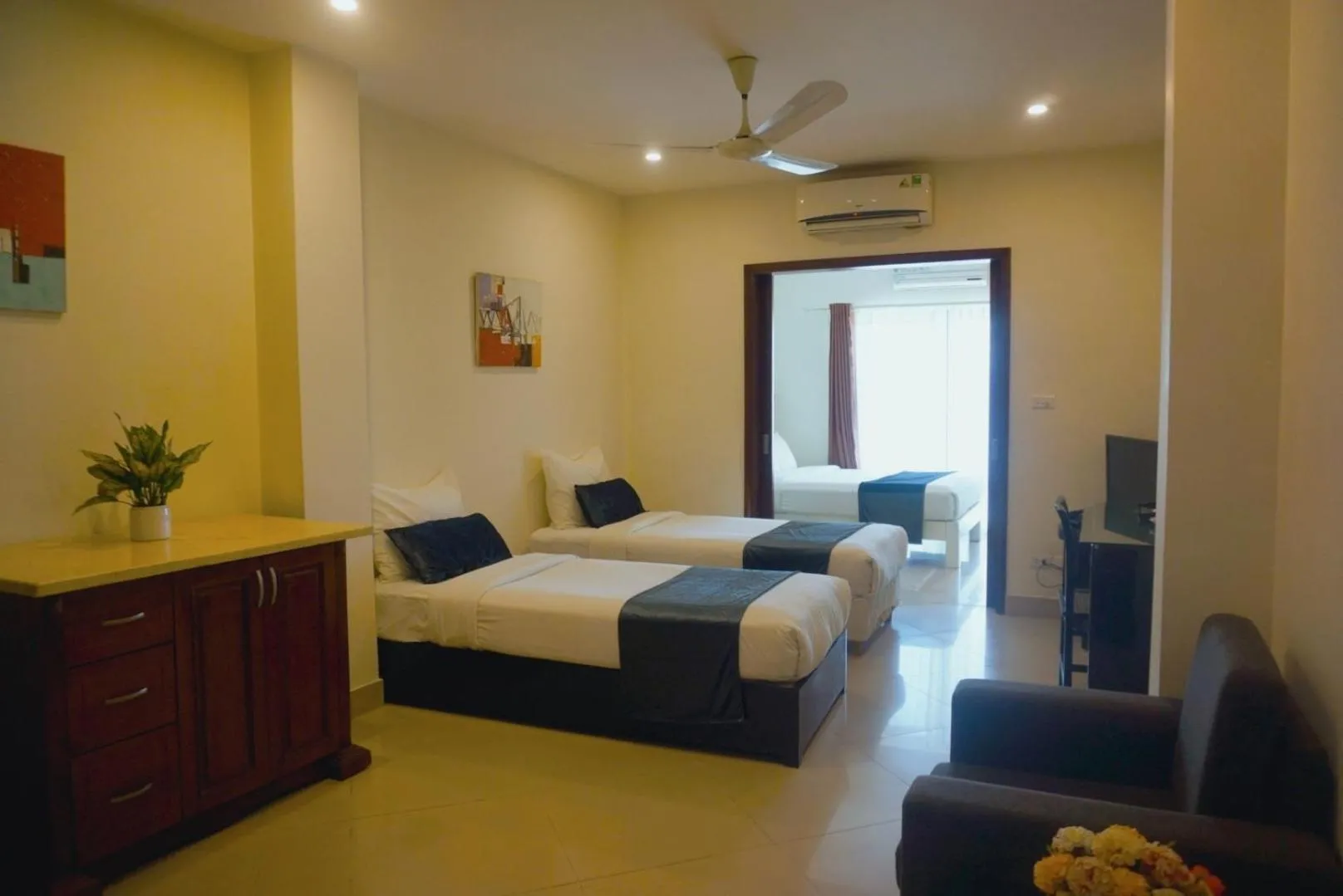 Bed in Rising Dragon Hotel
