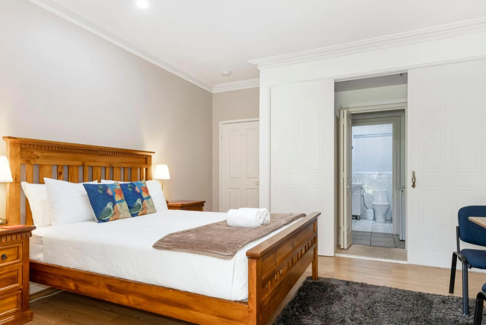 Bed in Inn The Tuarts Guest Lodge