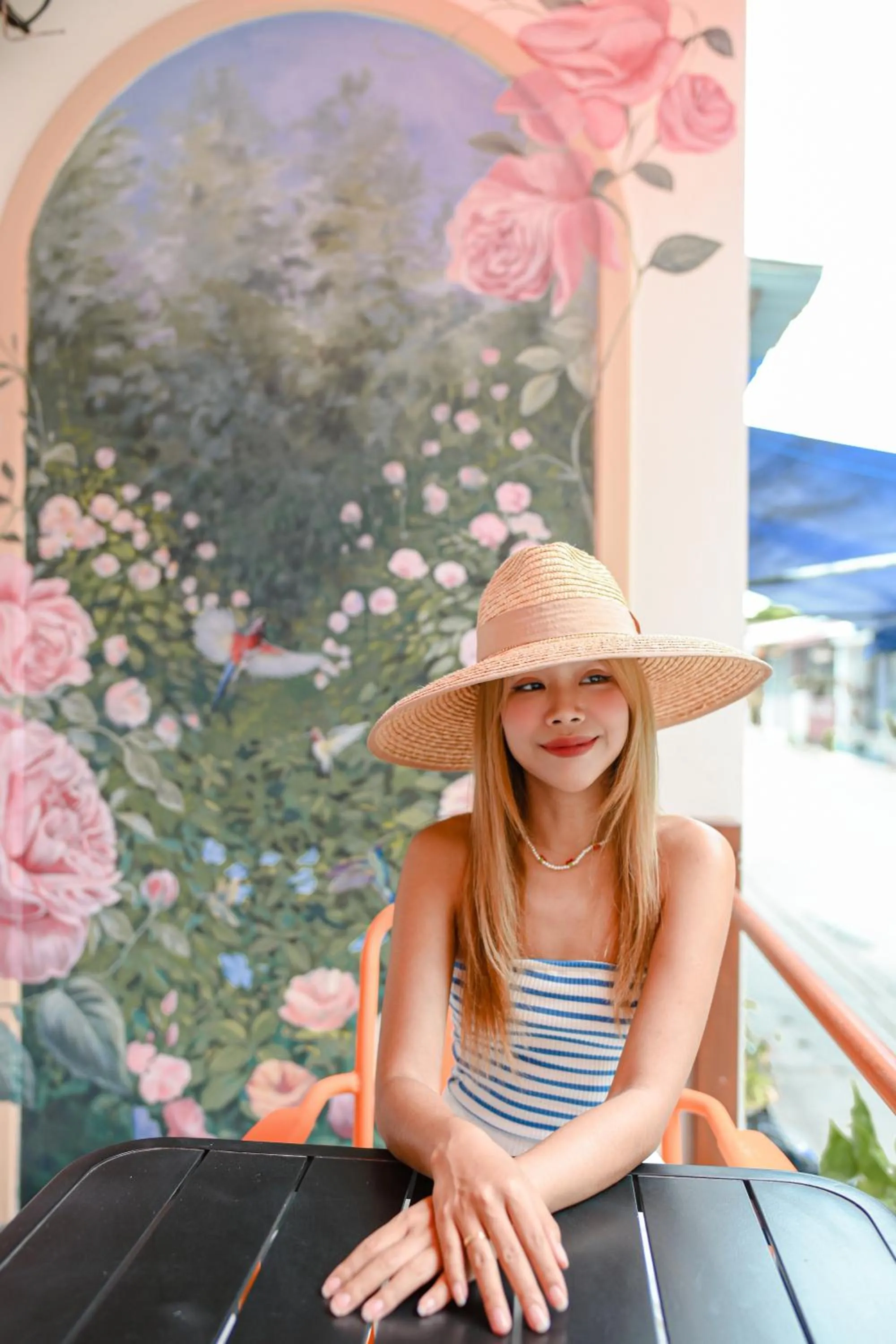 Day in Sidewalk Boutique Hotel