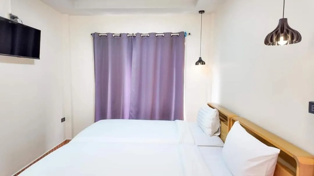 Bedroom, Bed in Sidewalk Boutique Hotel