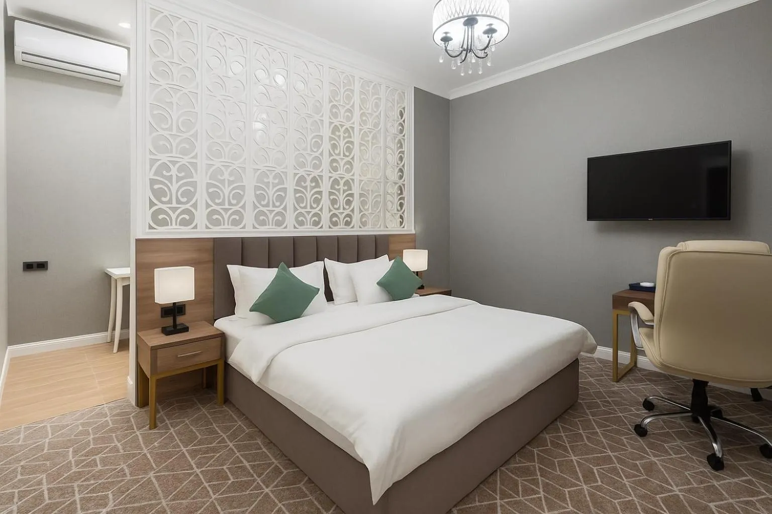 Bed in Tauke Khan Plaza